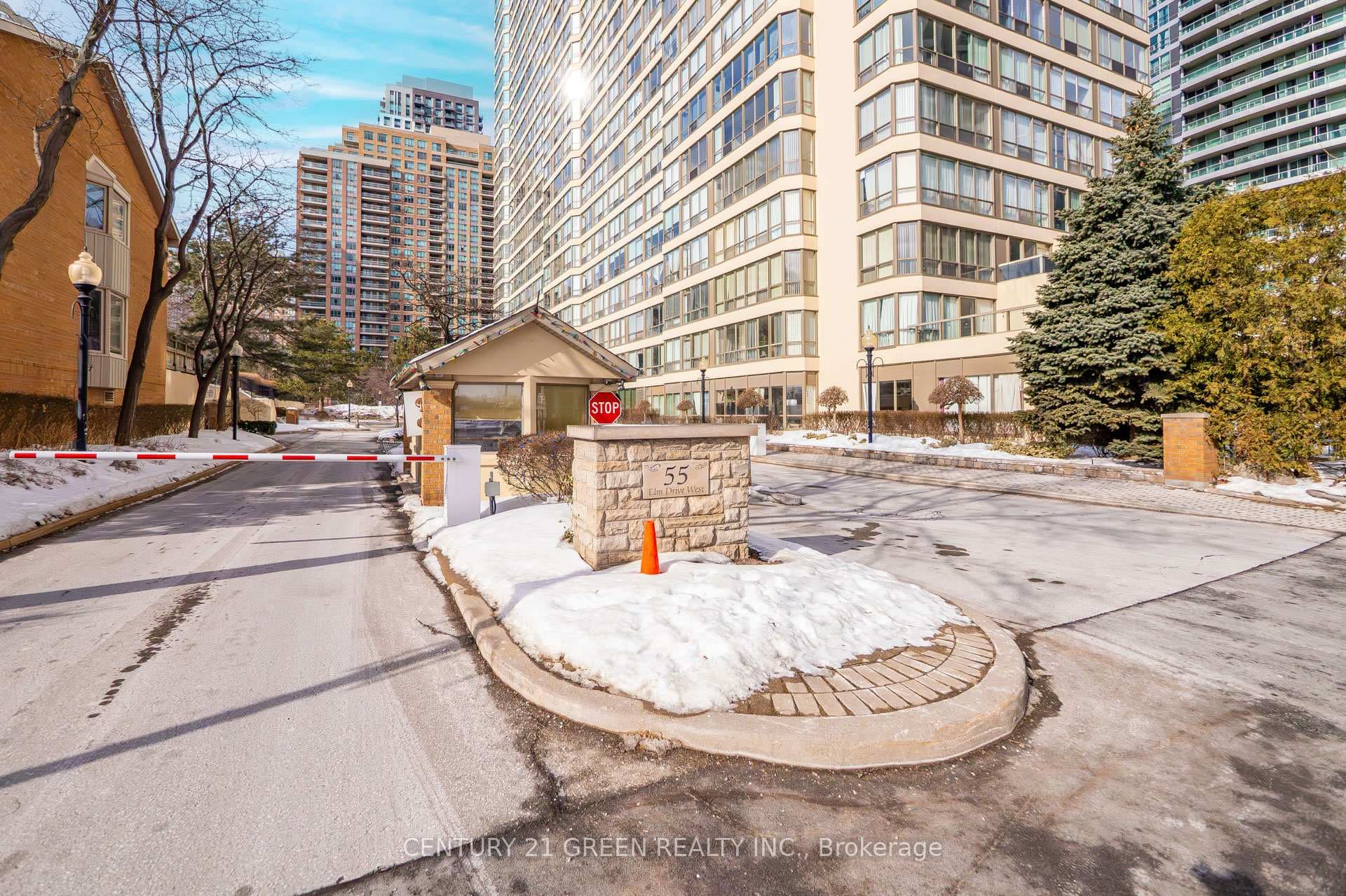 55 Elm Drive Unit 1201 photo 3