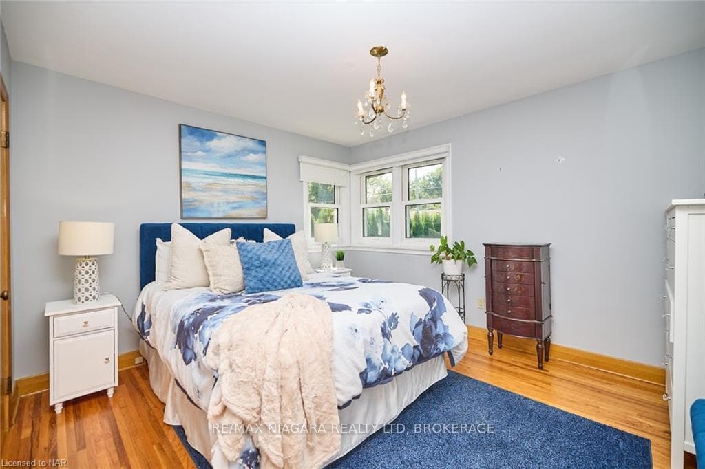 6426 MARGARET ST Street photo 10
