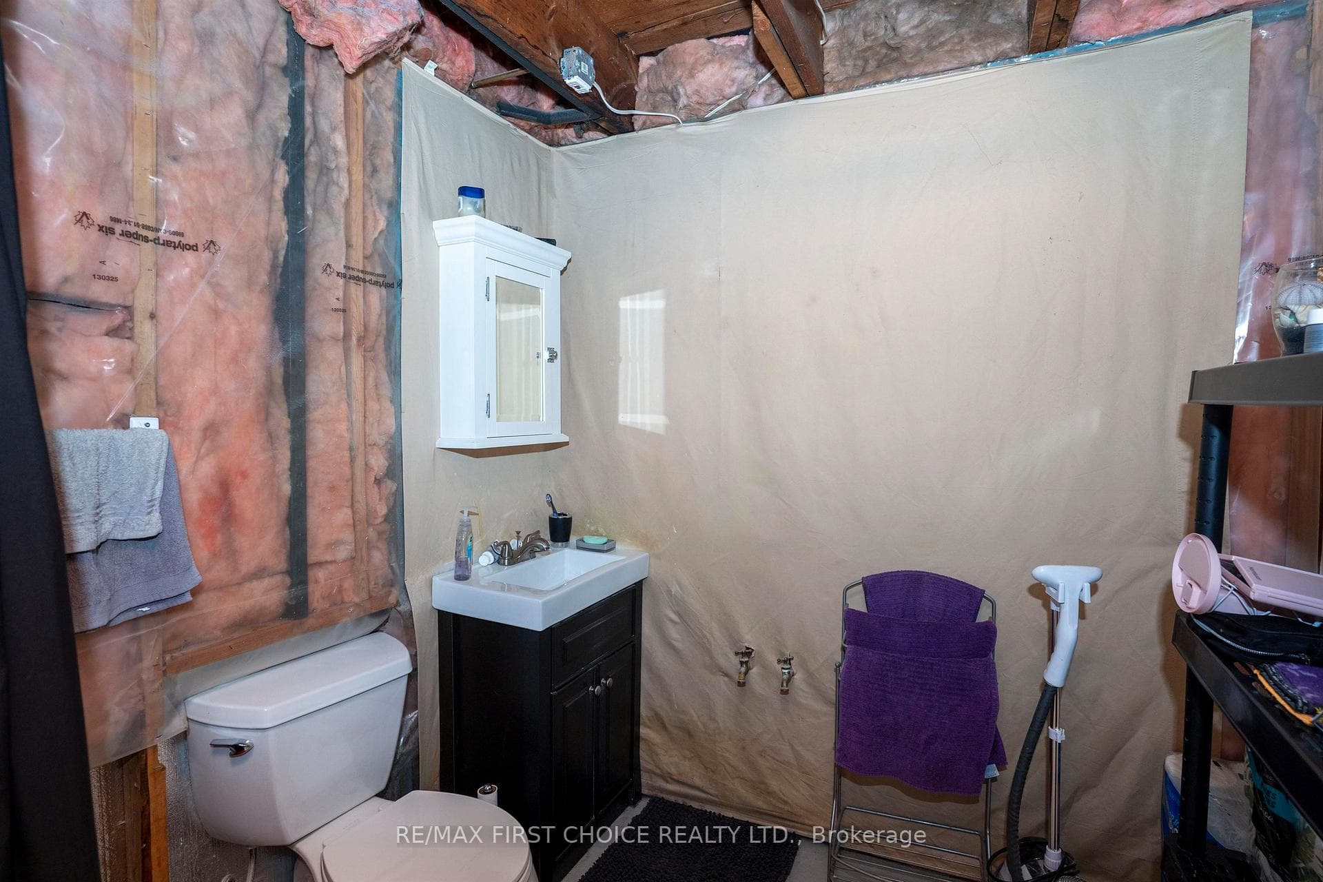 222 Wolseley Street photo 32