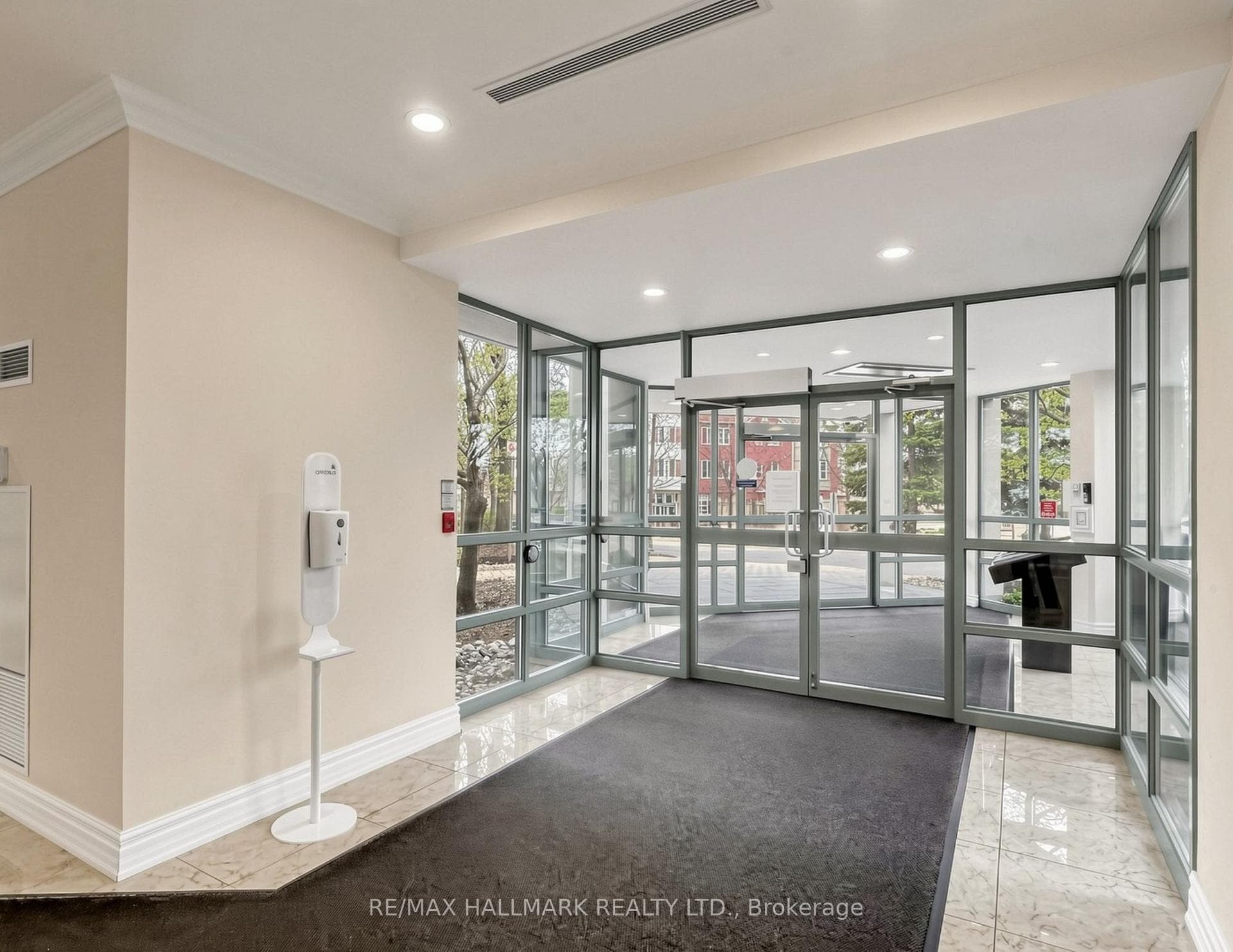 3 Ellesmere Street Unit 106 photo 24