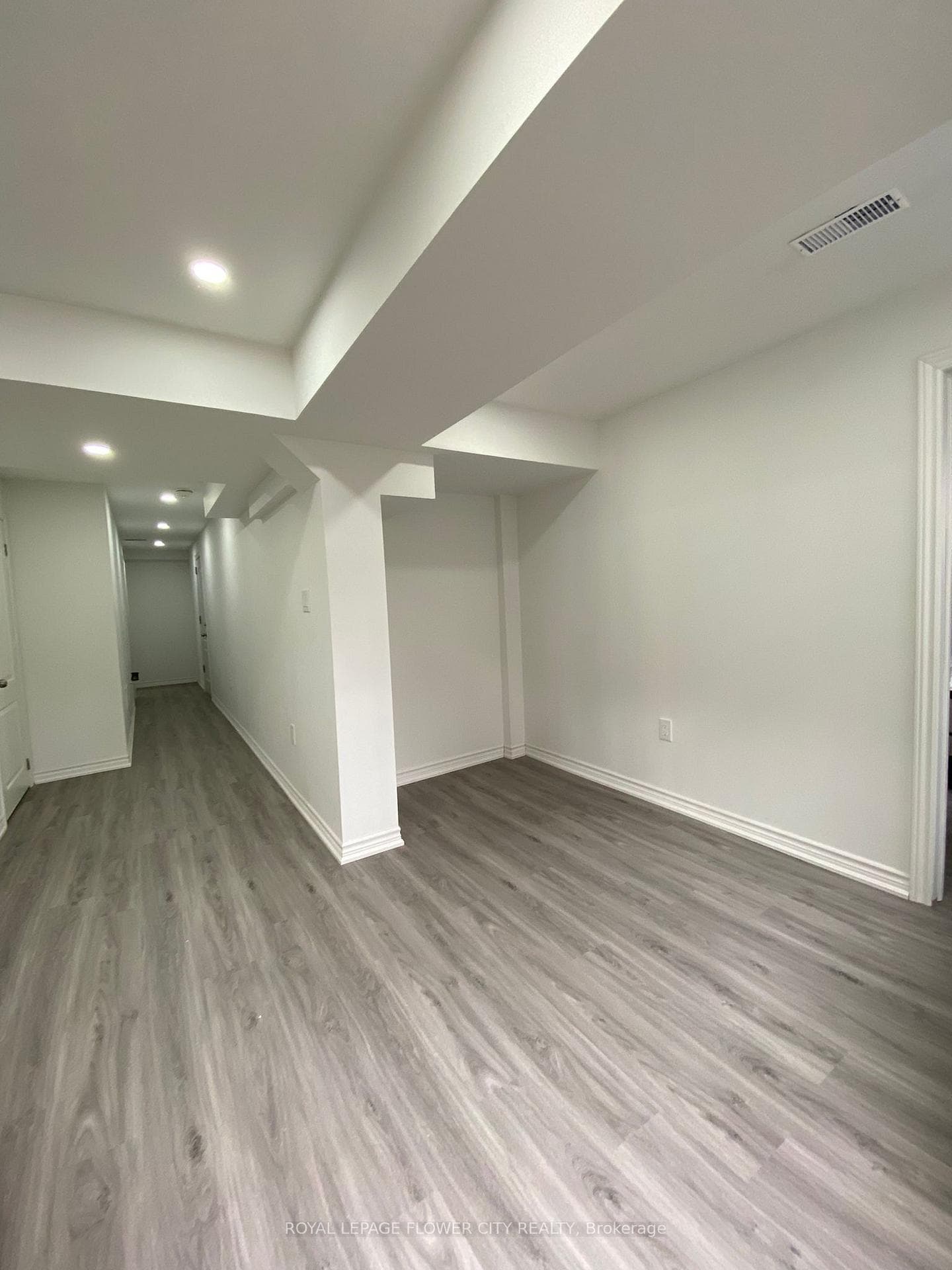 29 Marshmarigold Drive Unit Basement photo 8