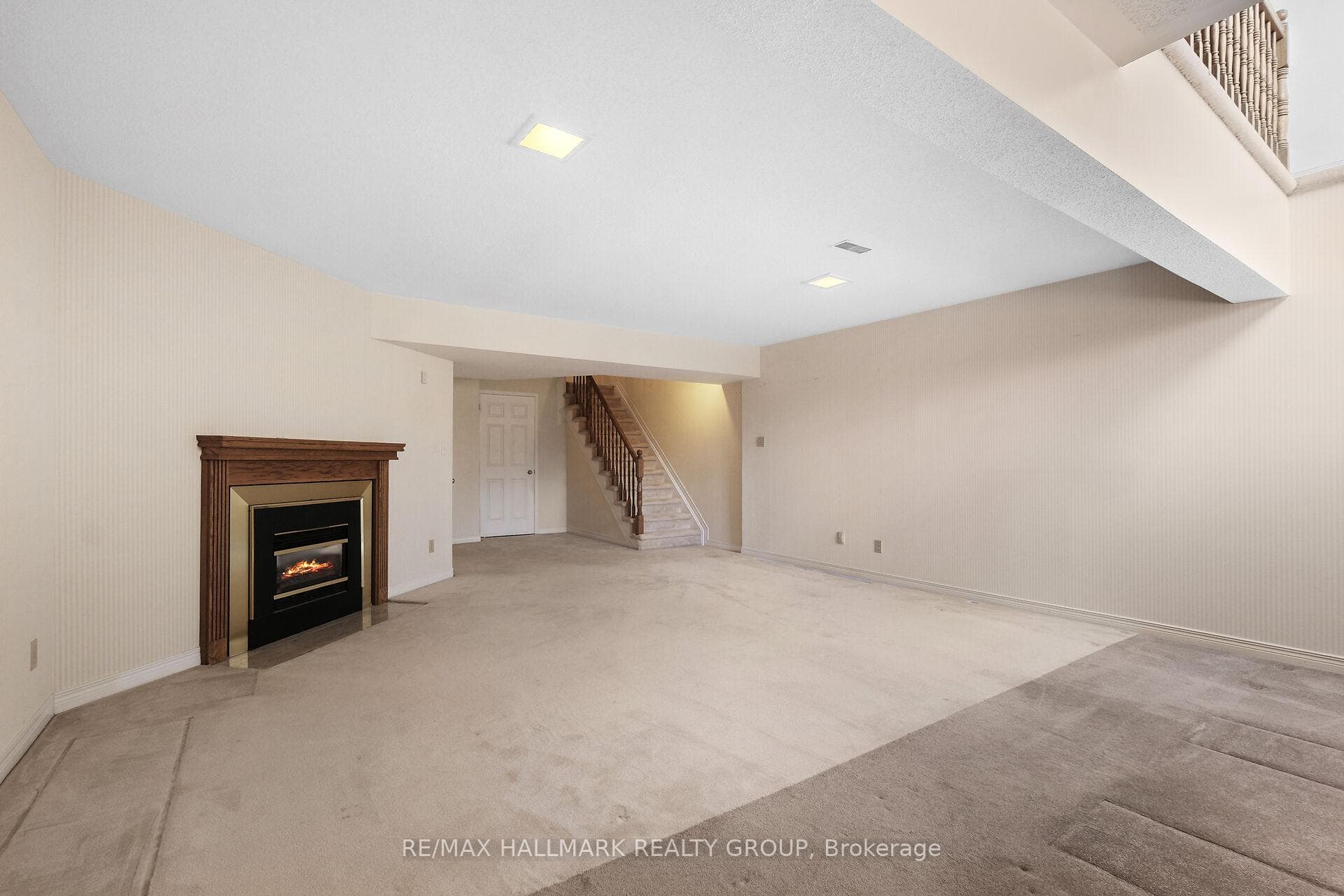 175 Dunbarton Court photo 19