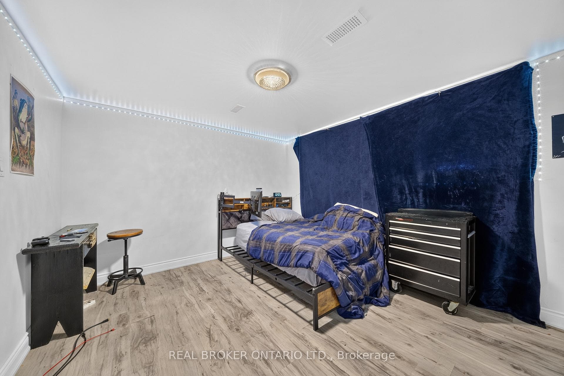 115 Green Road photo 30