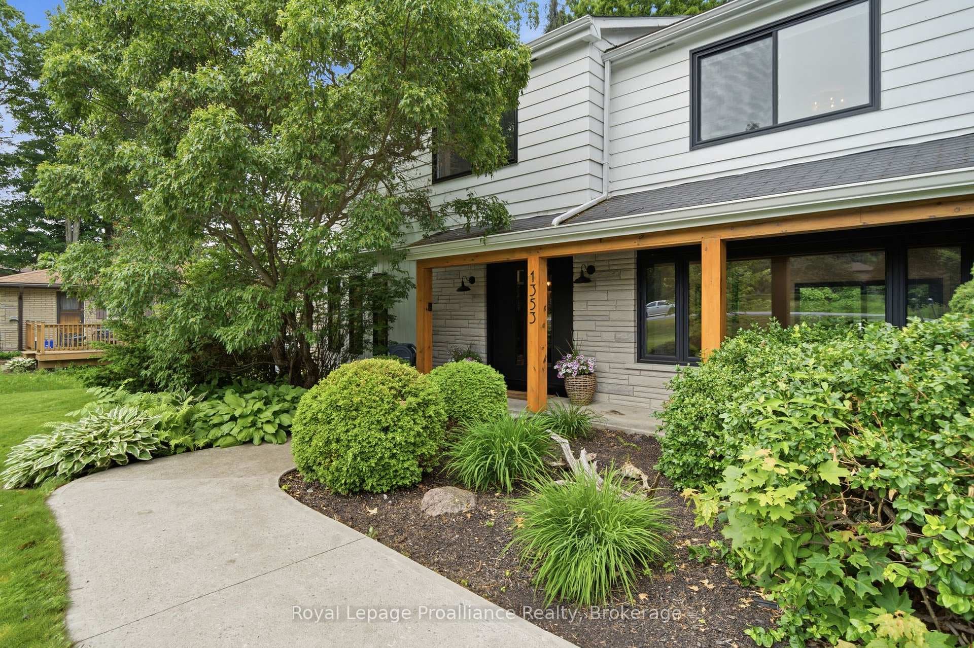 1353 WALLBRIDGE LOYALIST Road photo 4