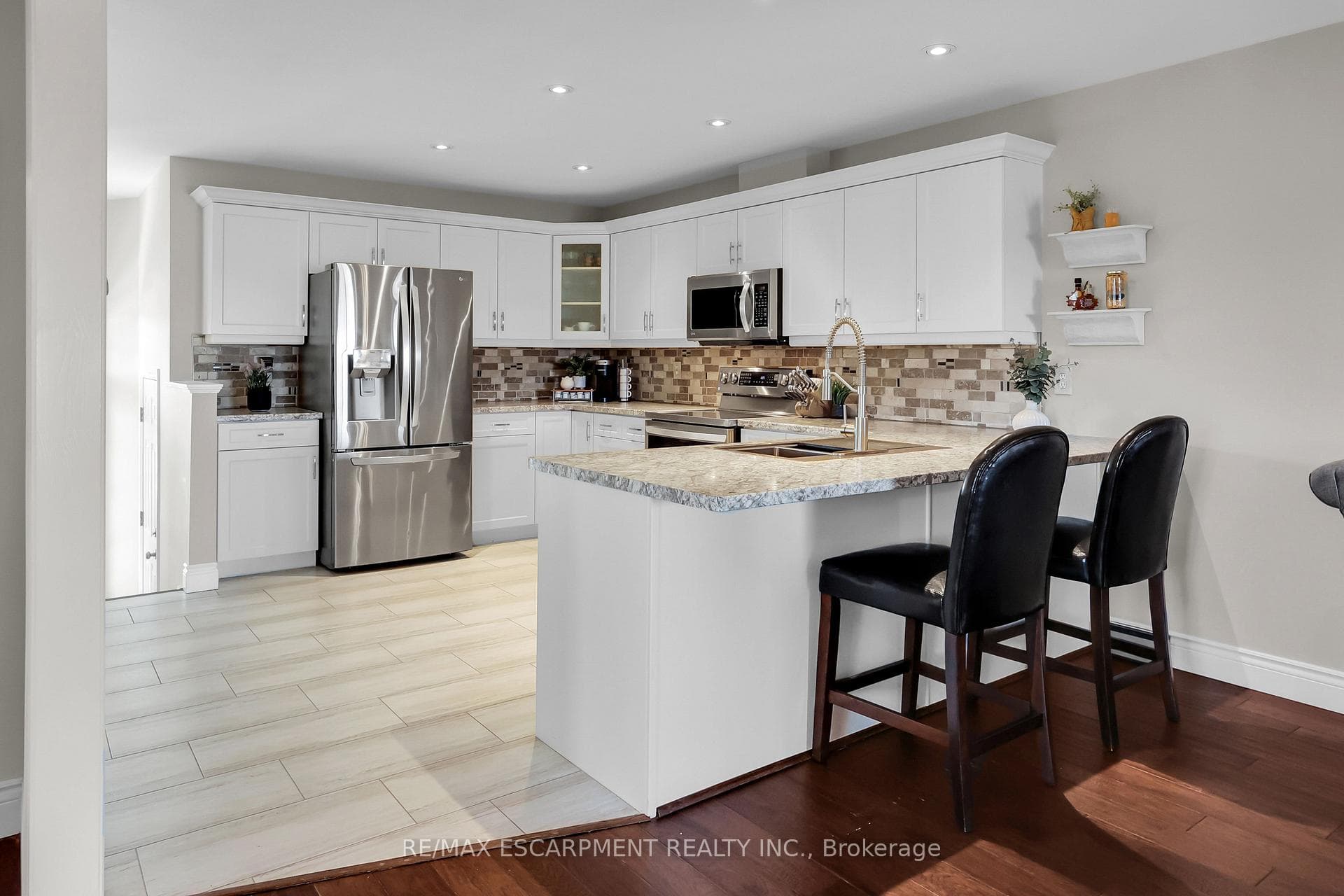 36 Golden Acres Drive photo 6