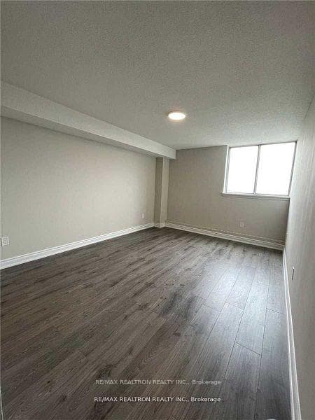 100 Wingarden Court Unit 1105 photo 11