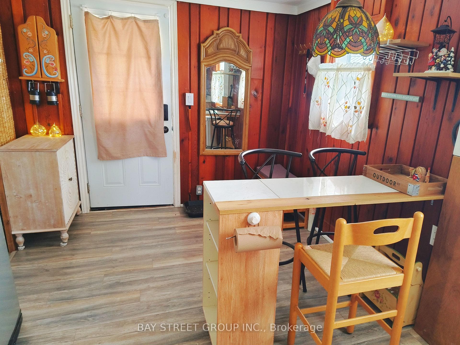 1355 Canal Road photo 6