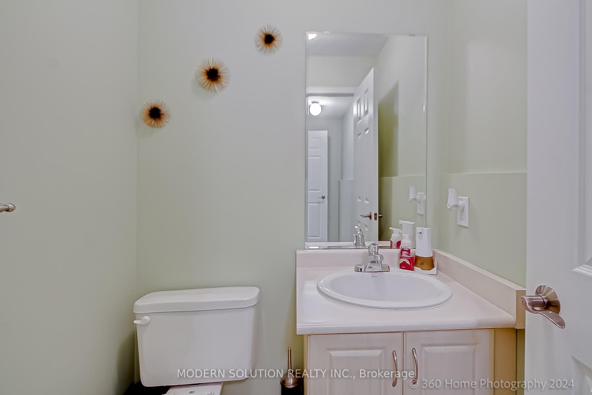 94 Petermann Street photo 13
