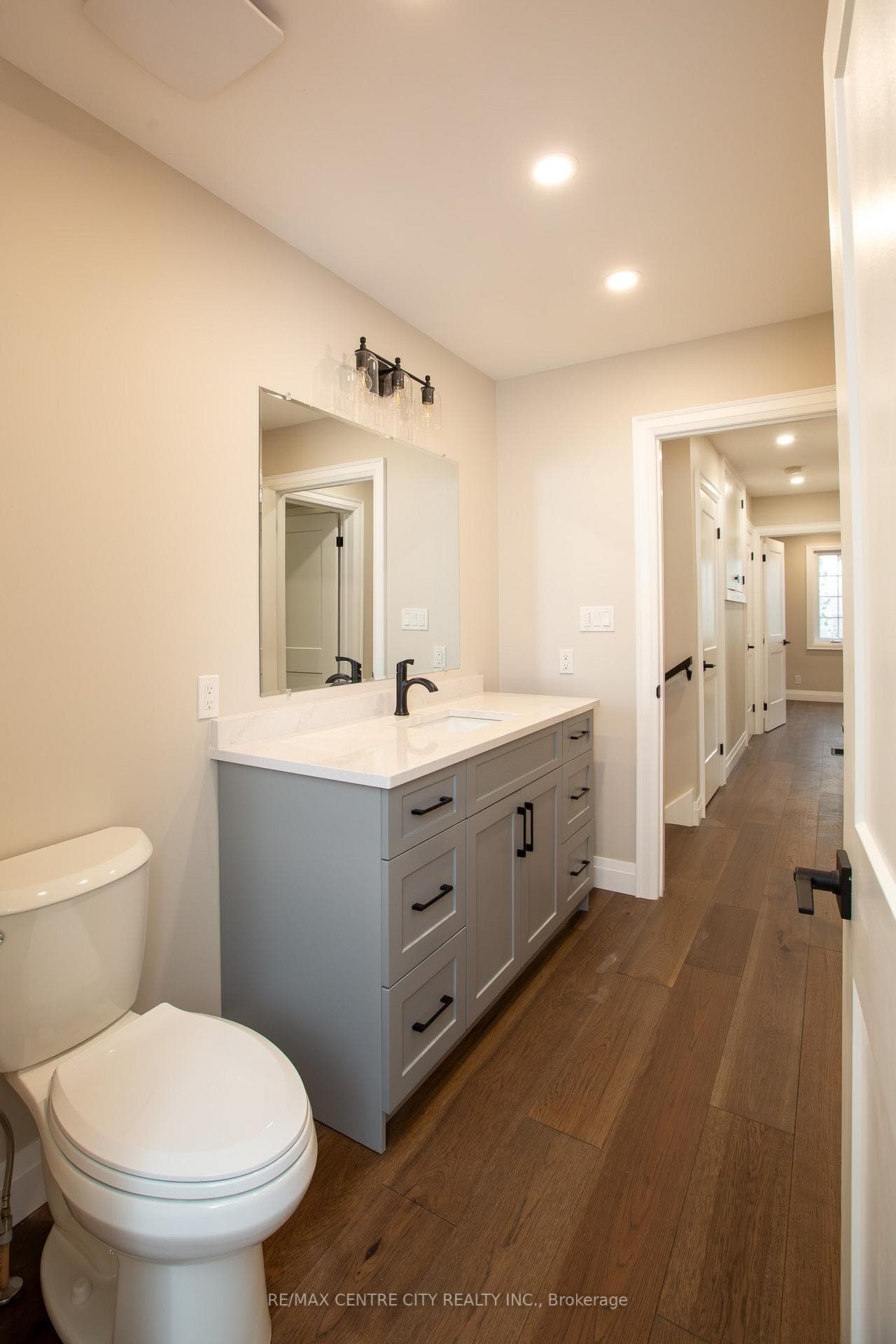2193 Miller Avenue photo 26