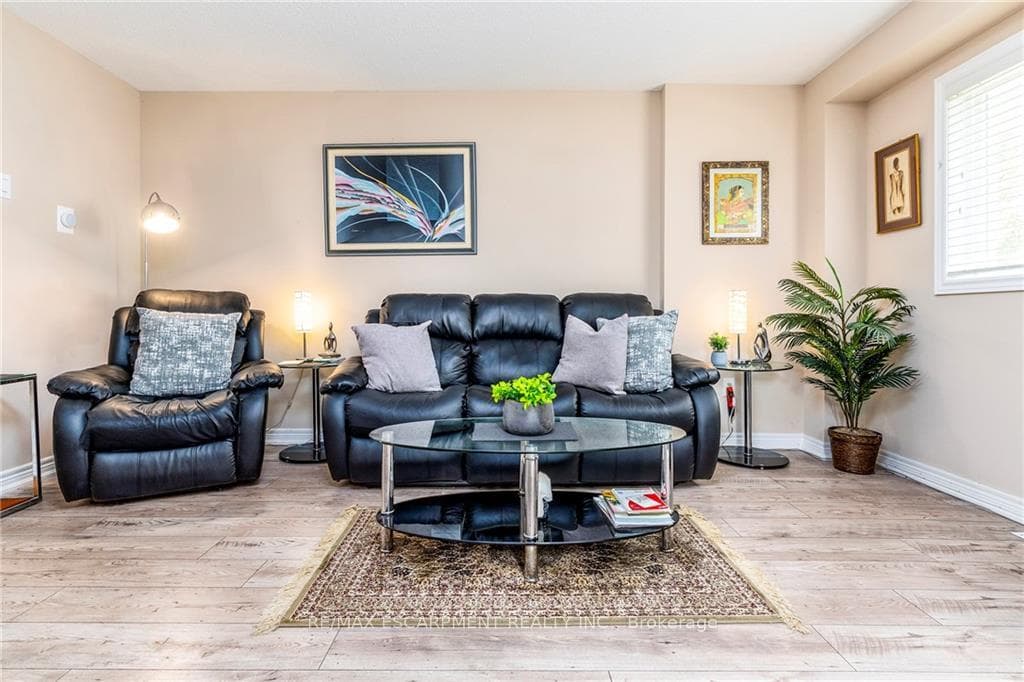 6118 Kelsey Crescent Unit 17 photo 3