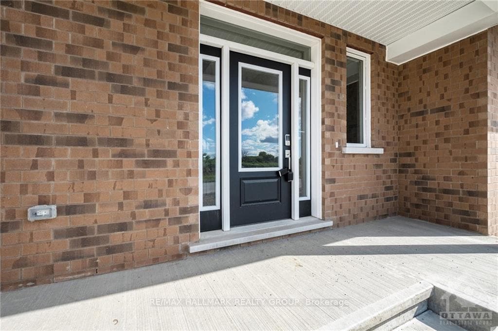 227 CONSERVANCY Drive photo 3