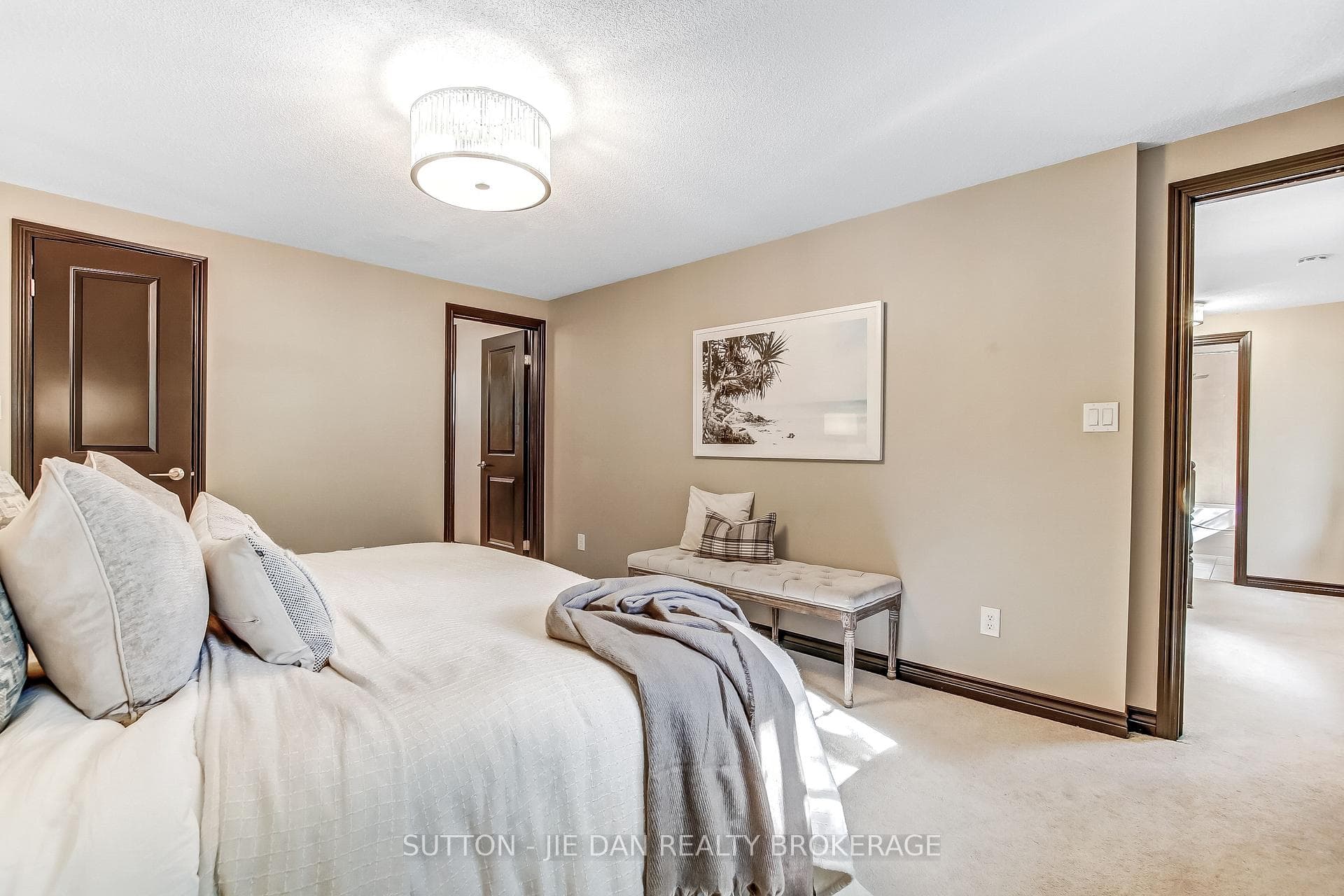 260 Chesham Avenue photo 18