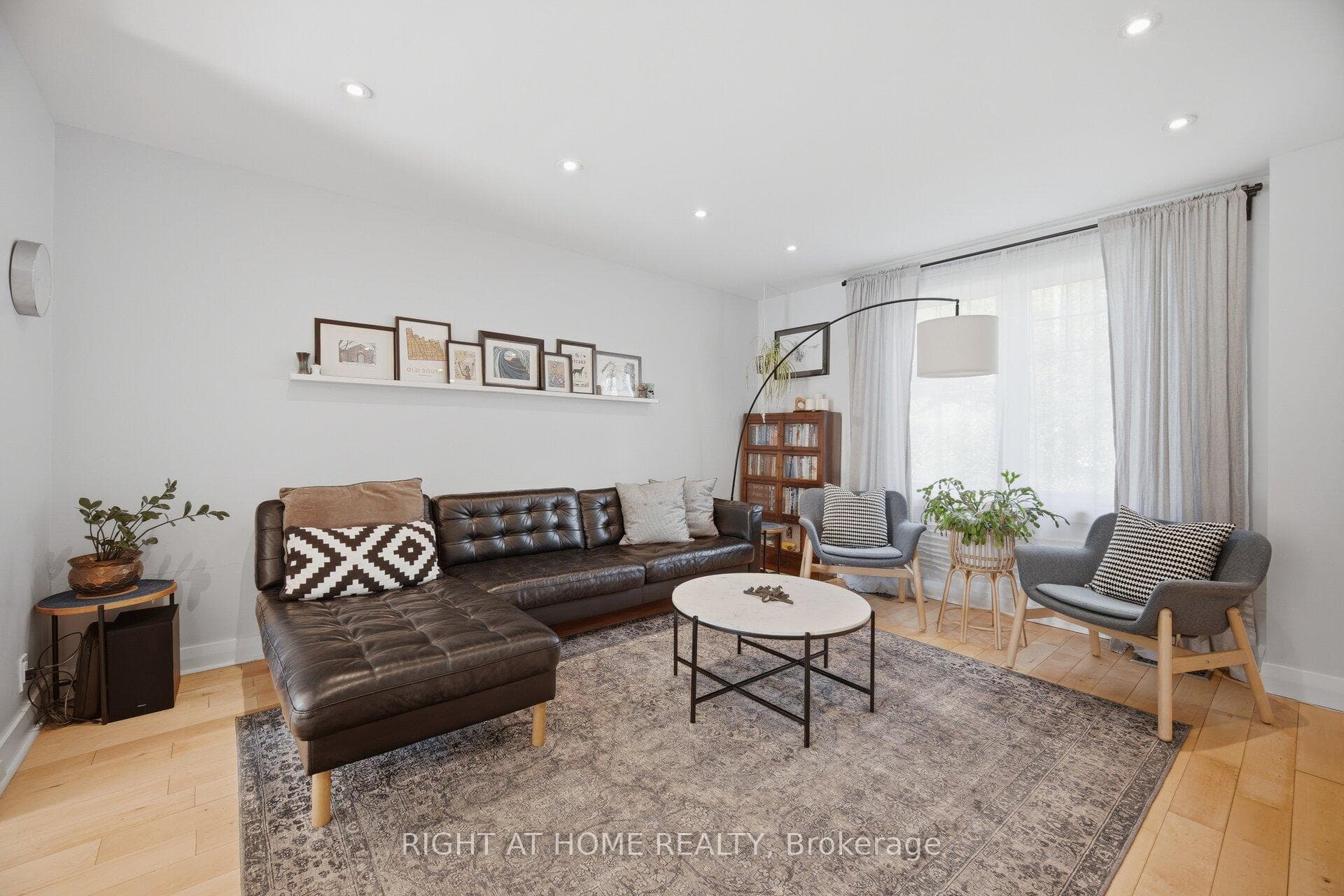 18 Vanbrugh Avenue photo 9