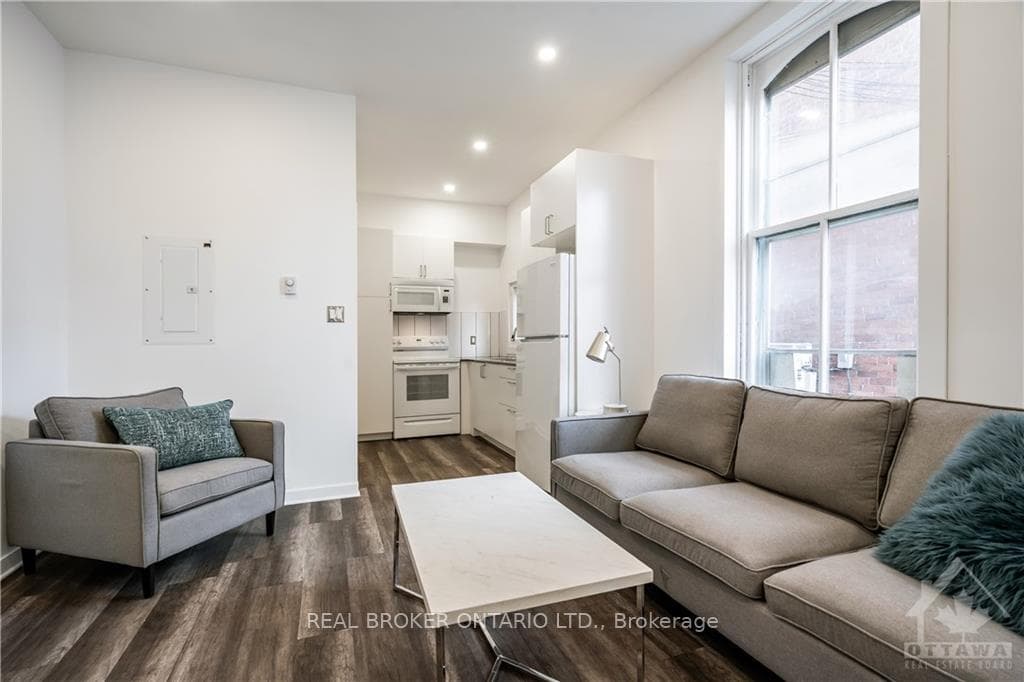 155 BRIDGE Street Unit 2 photo 4