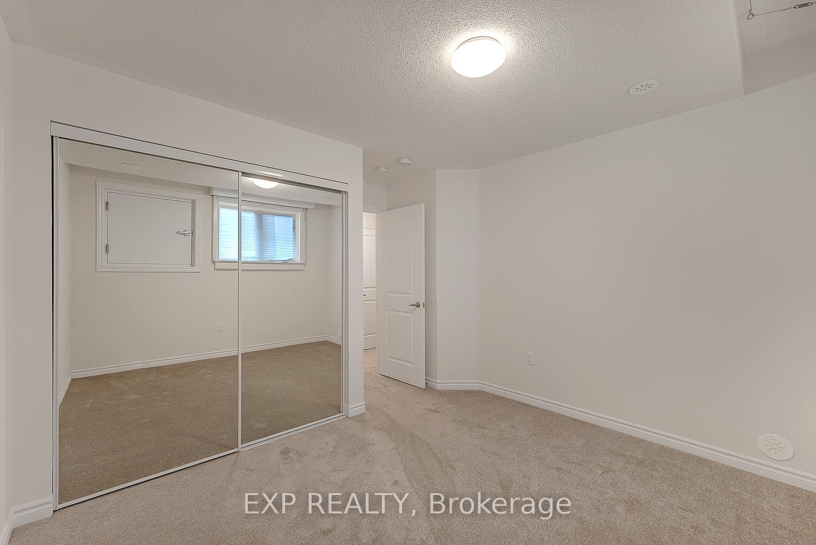 465 Beresford Path Unit 2 photo 23