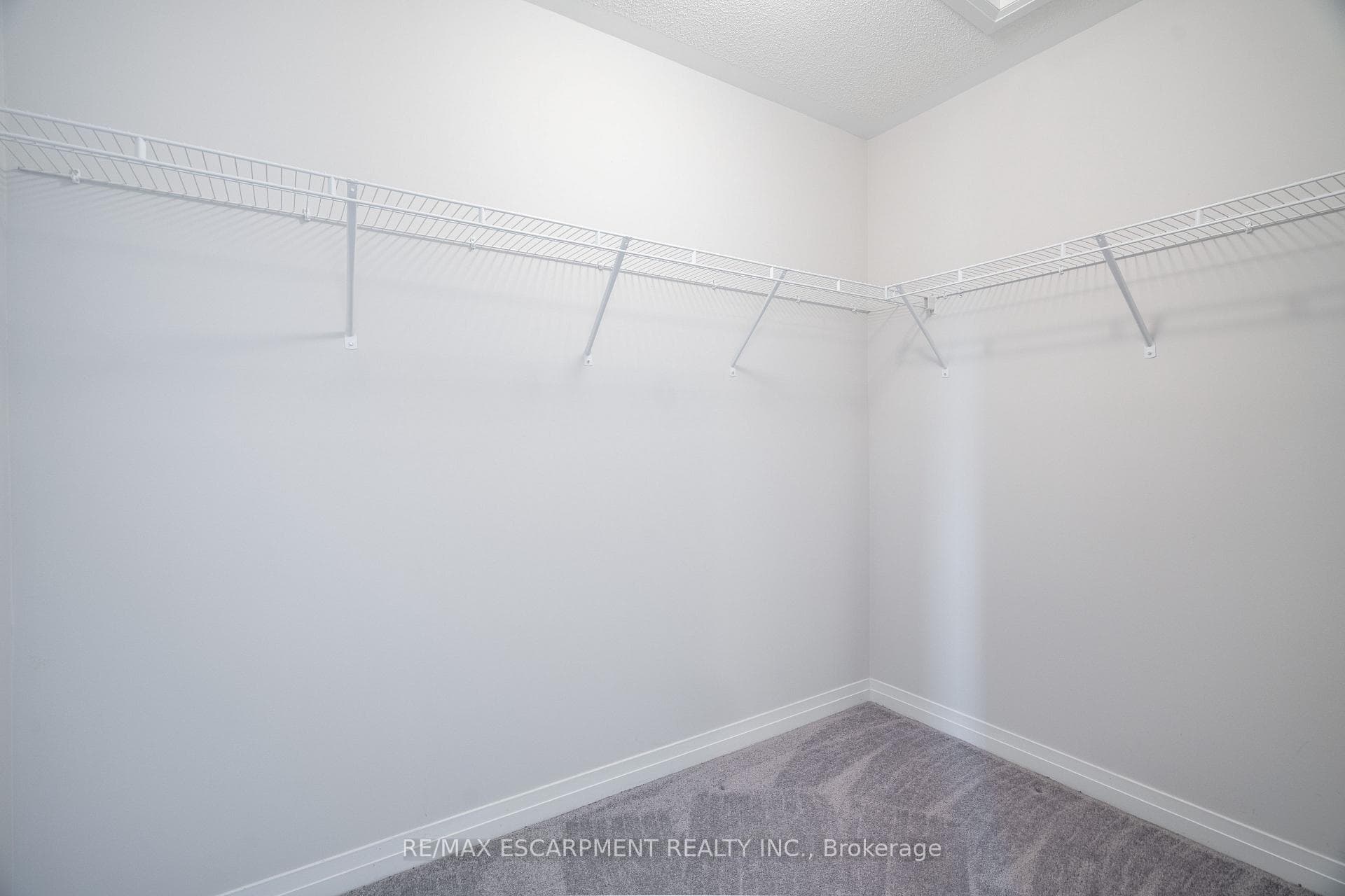 44 Freedom Crescent photo 26