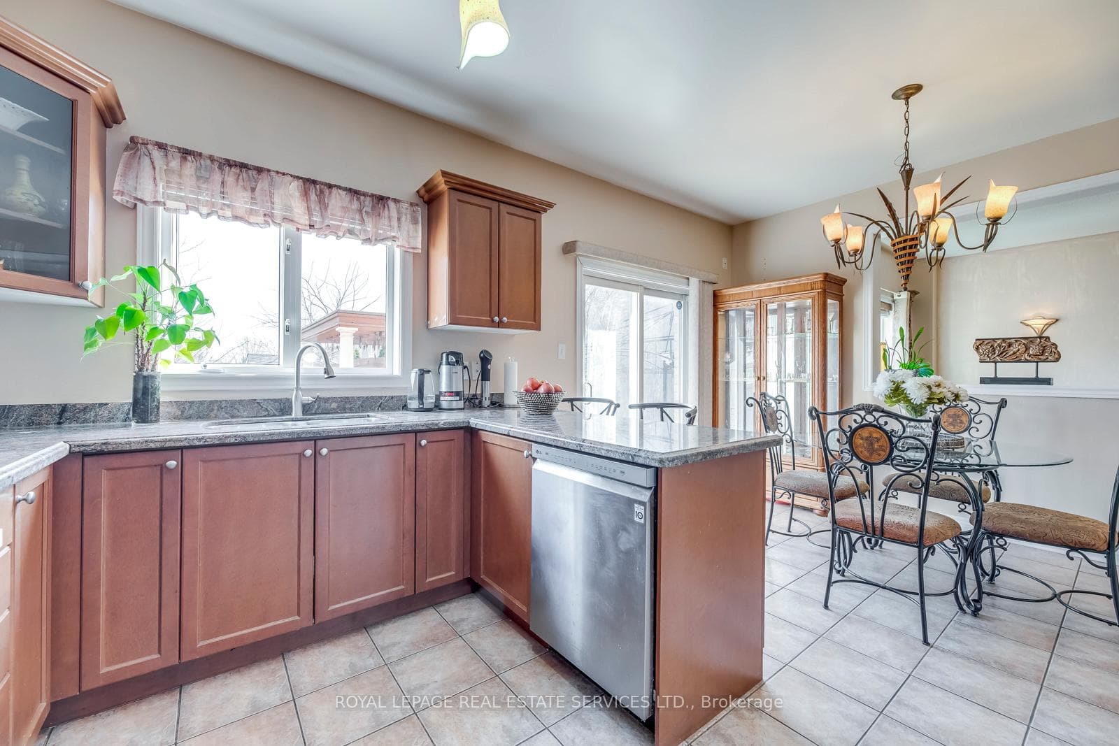 1038 Agram Drive photo 15