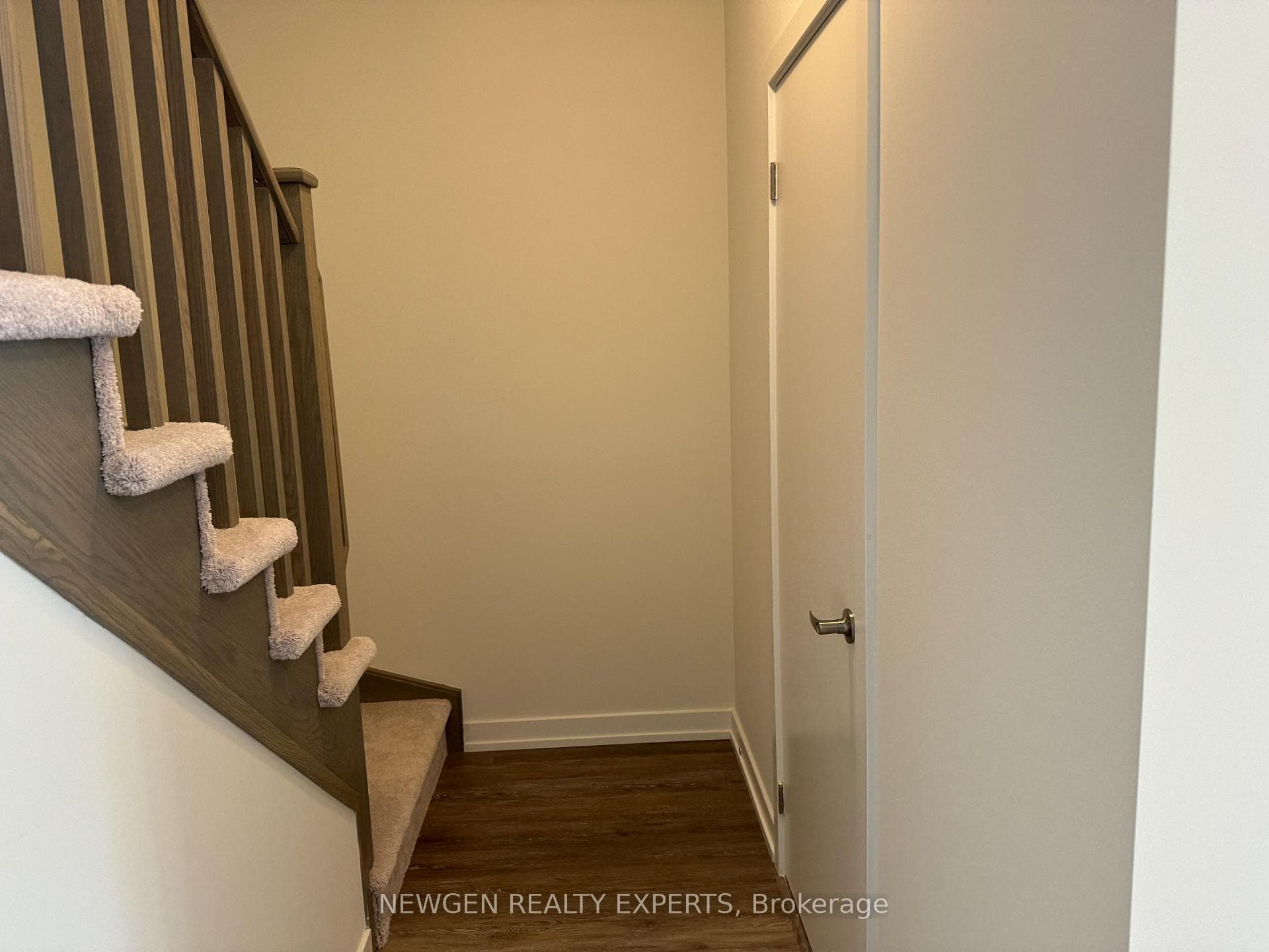 3538 Colonial Drive Unit 18 photo 7