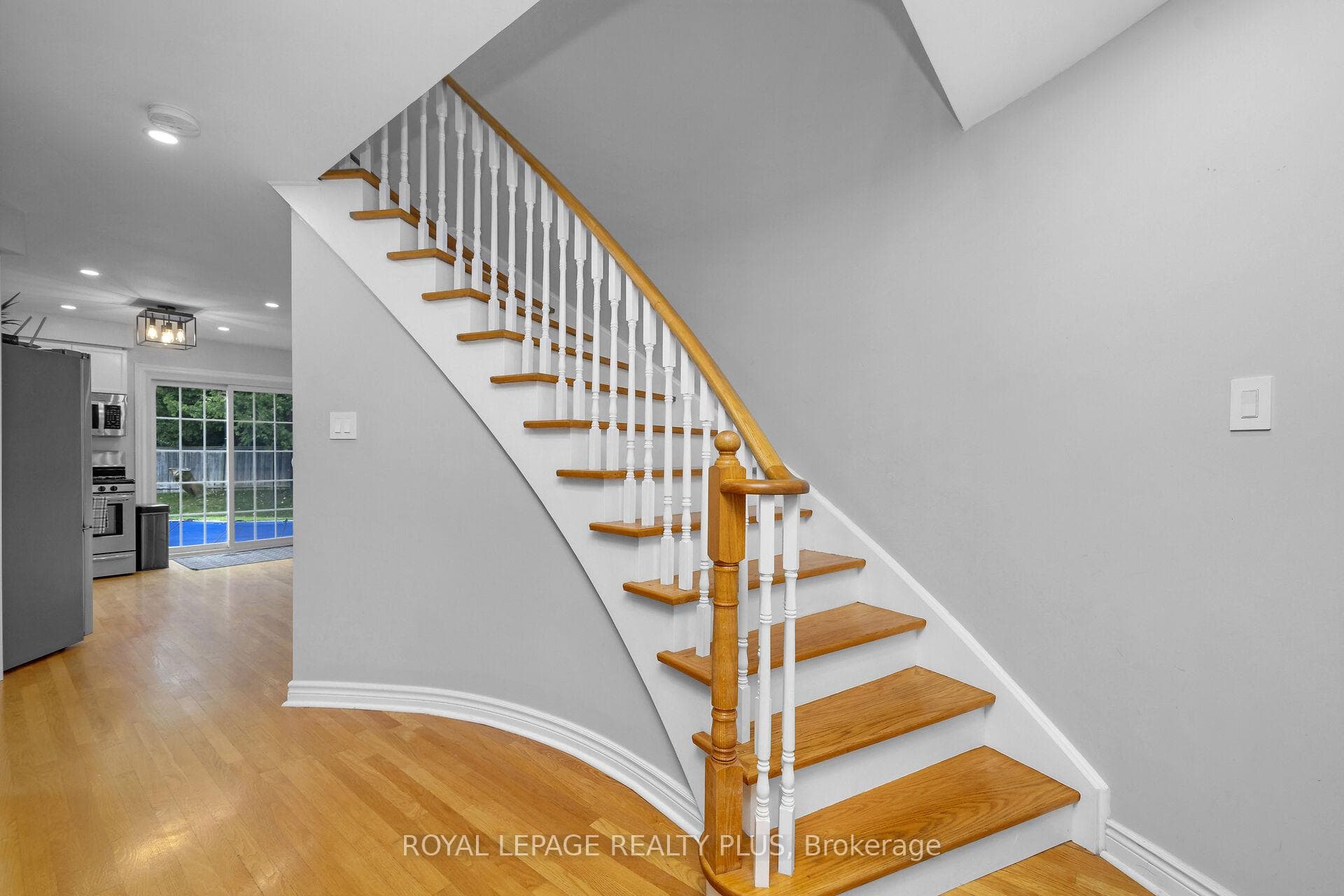 69 Birchway Place photo 36