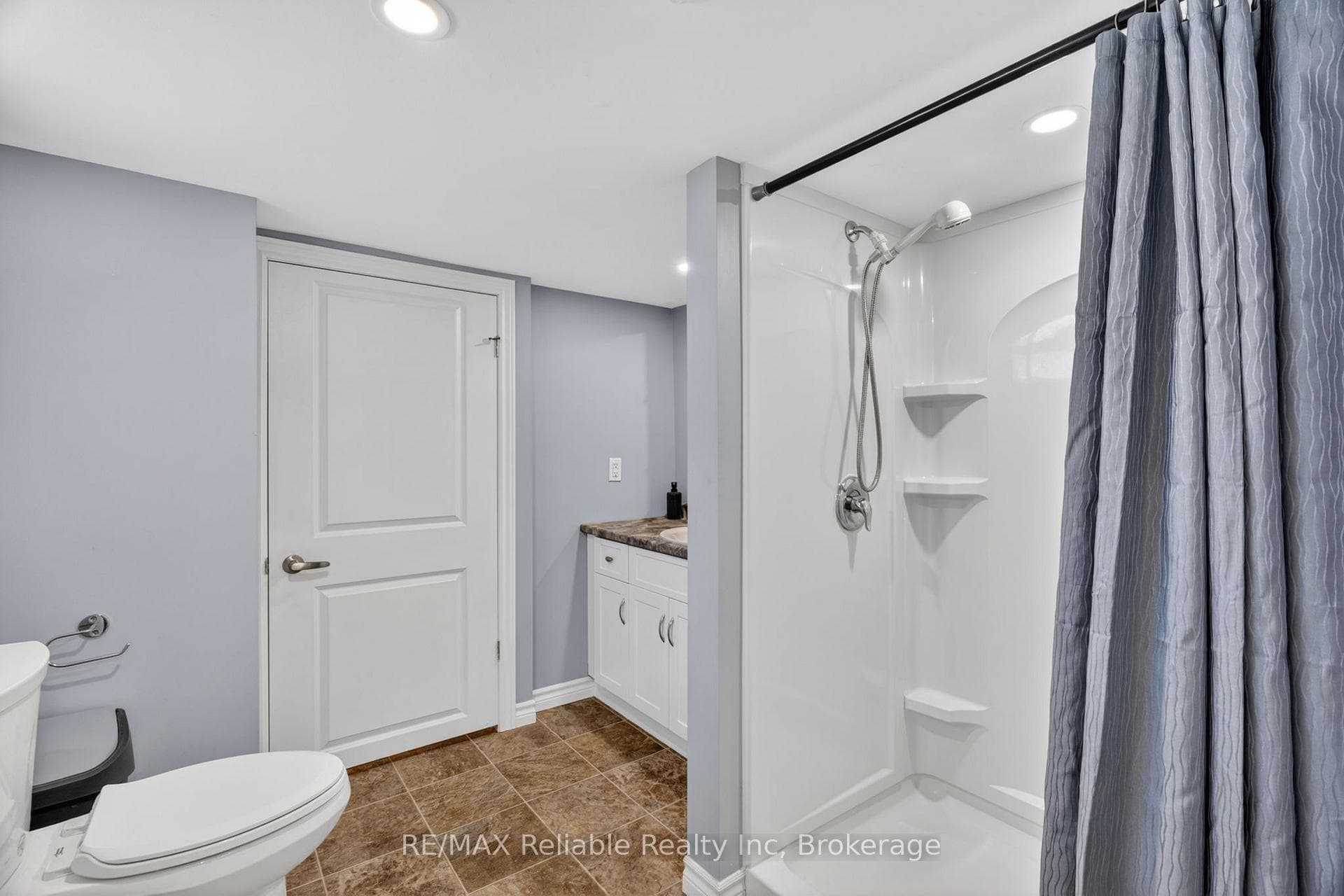 182 Jarvis Street photo 23