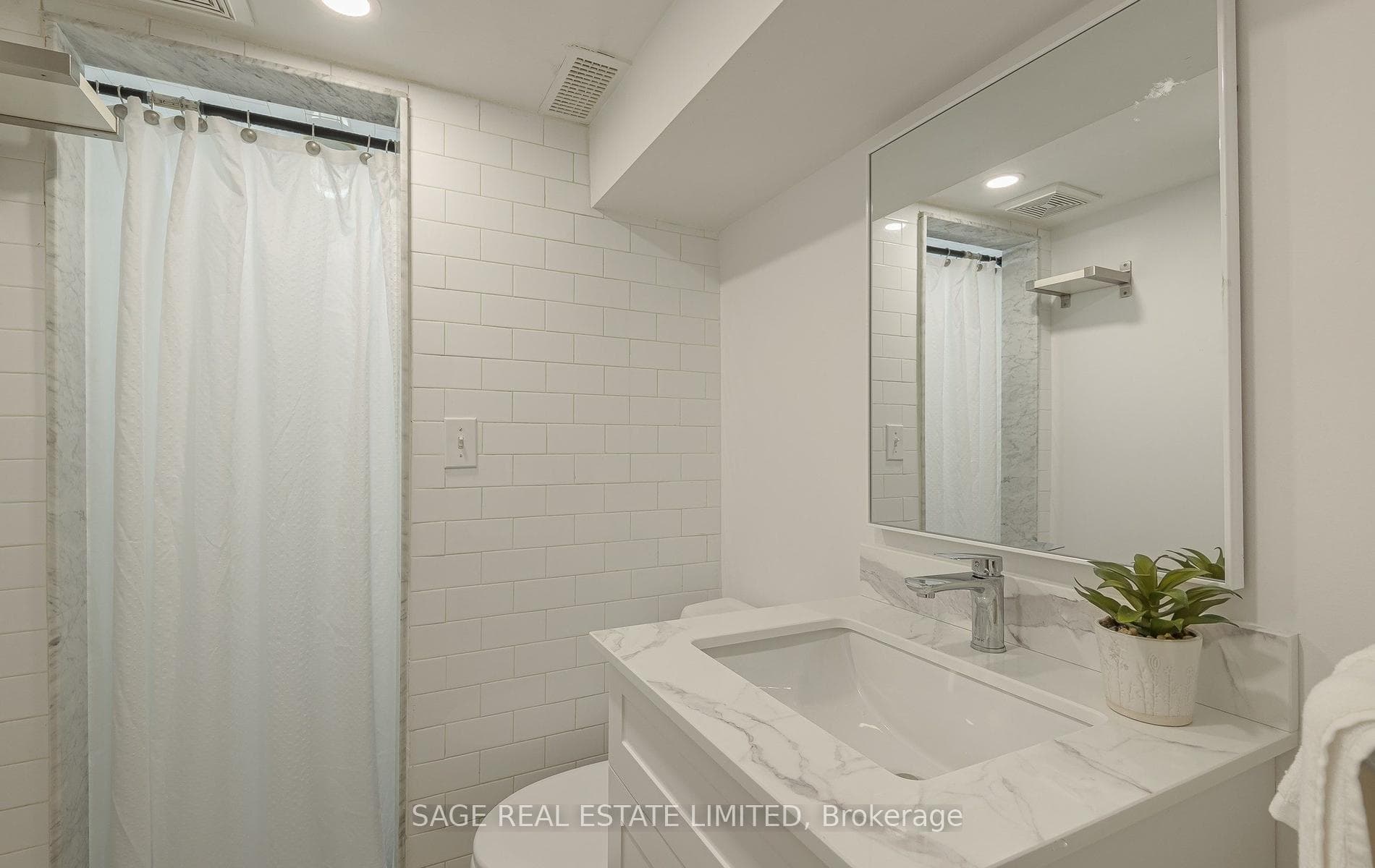 86 Dupont Street photo 30
