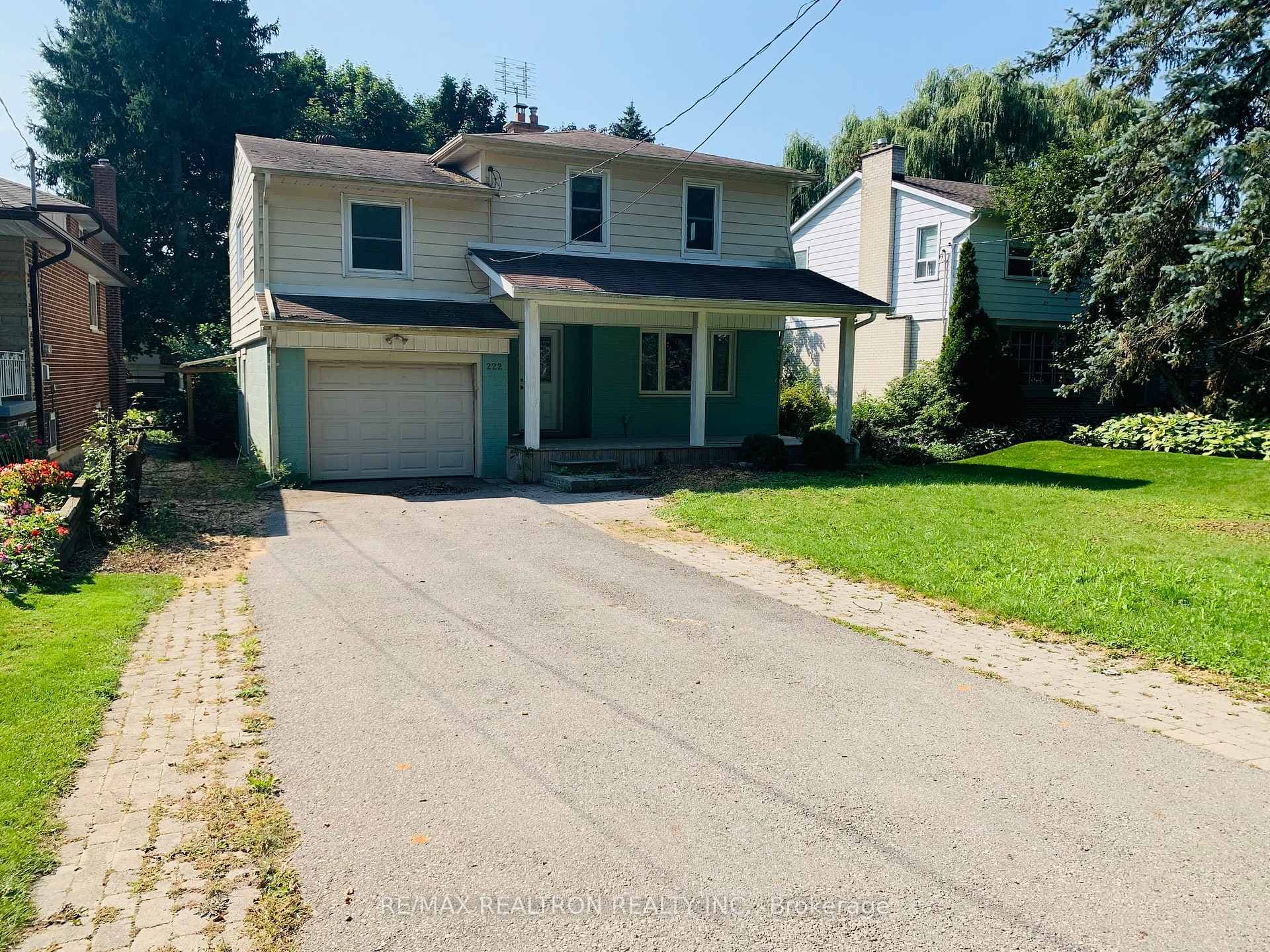 222 Richmond Street photo 2