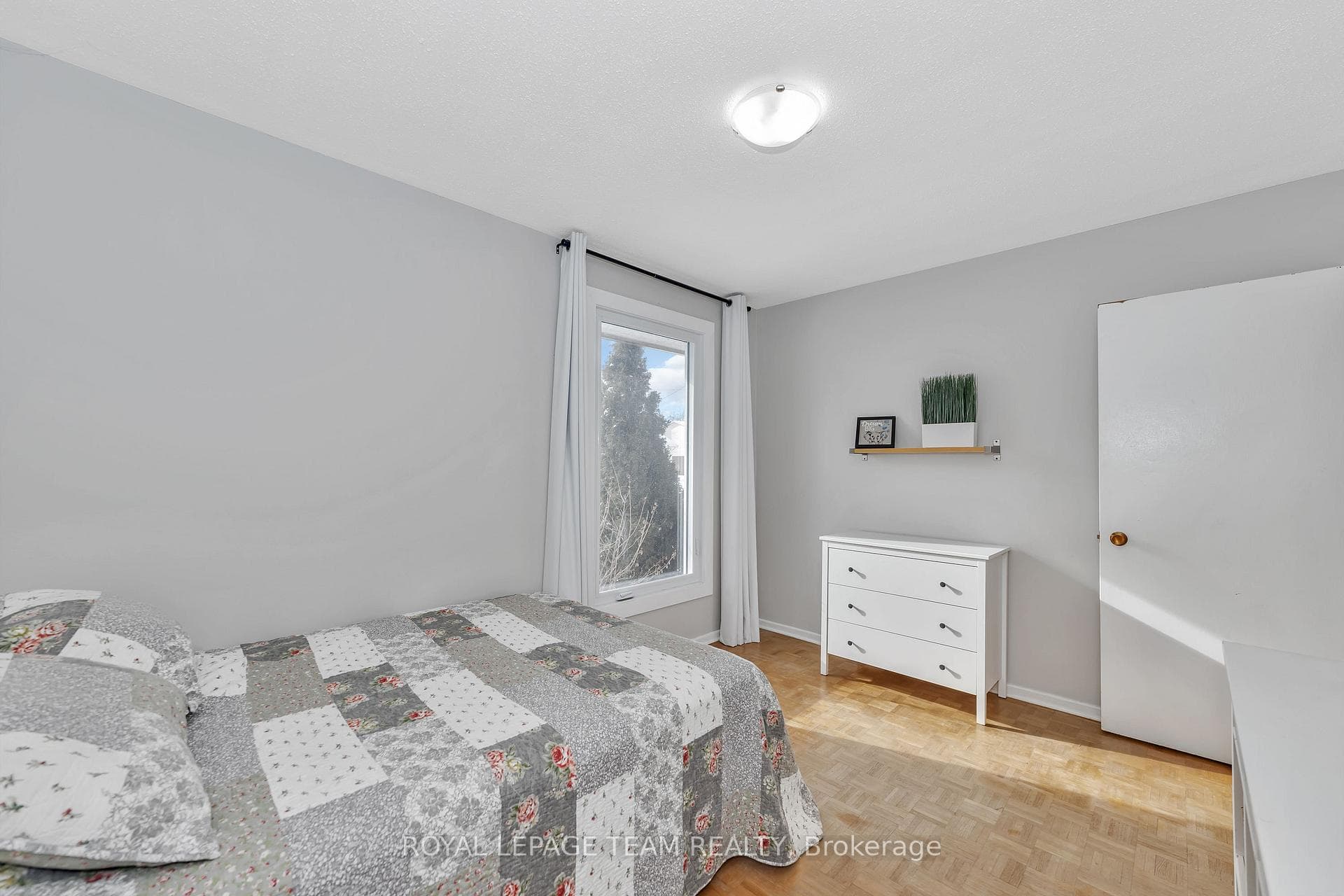26 Cockburn Street photo 16