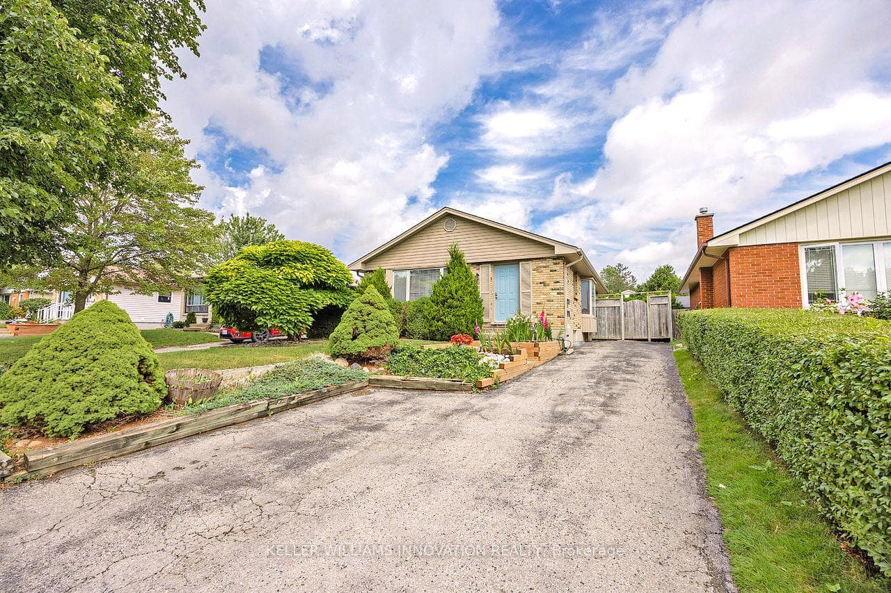81 Culver Crescent Unit B photo 2