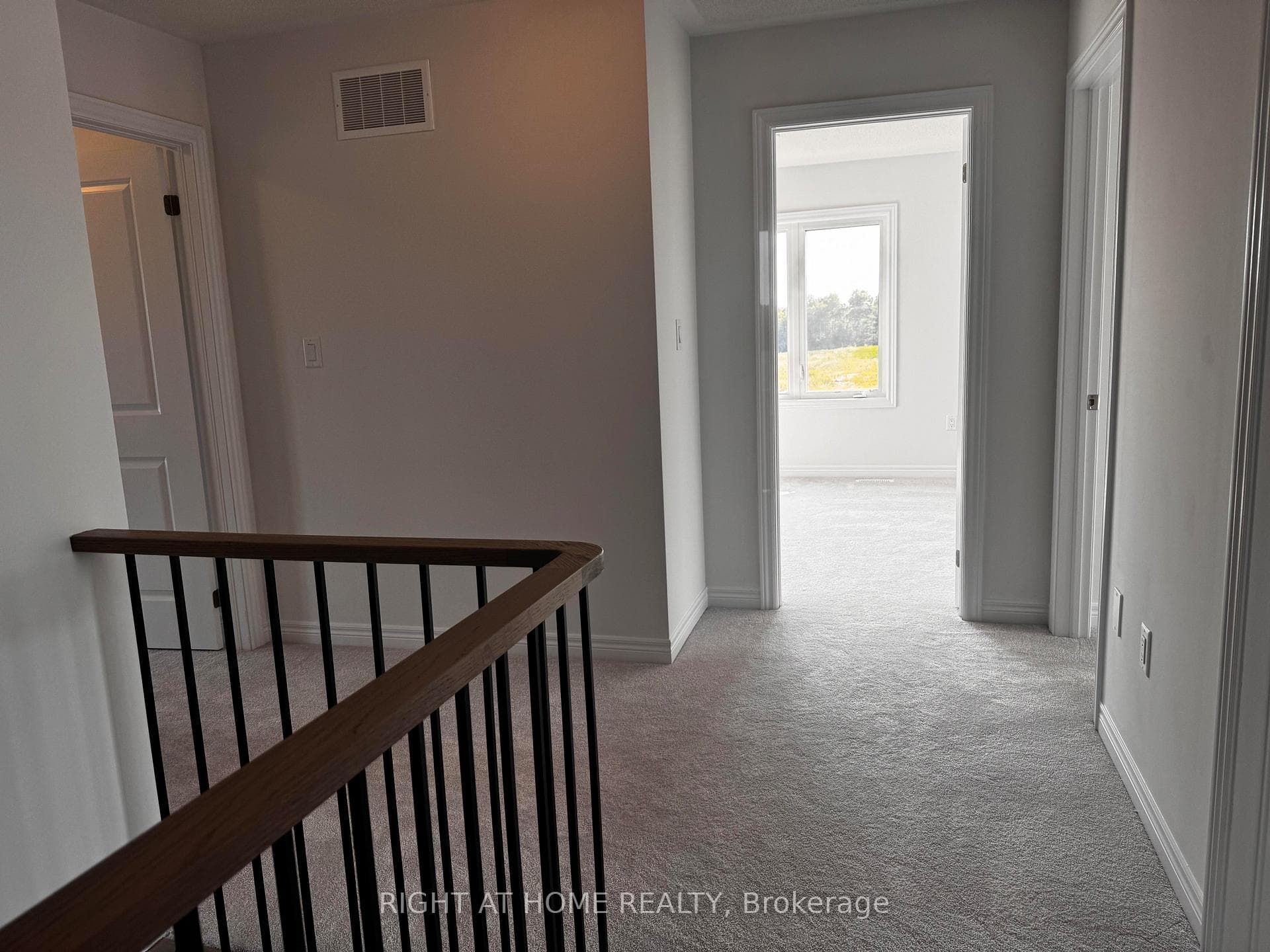 154 Thicketwood Avenue photo 36