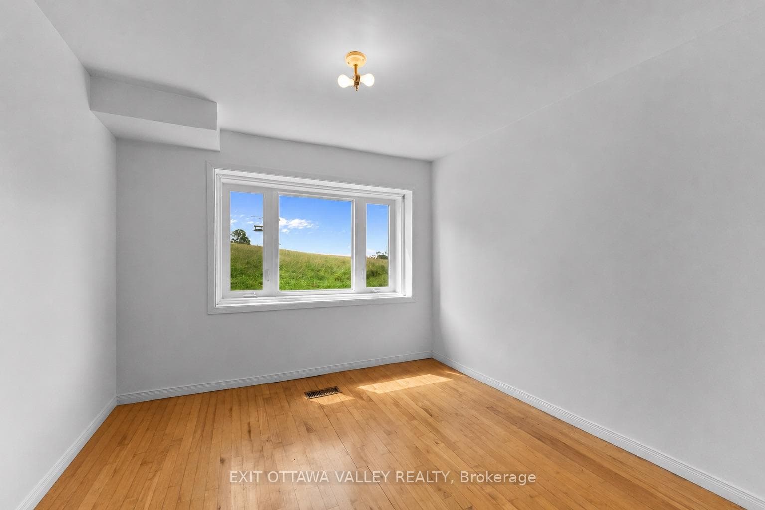 1746 Lookout Road photo 8