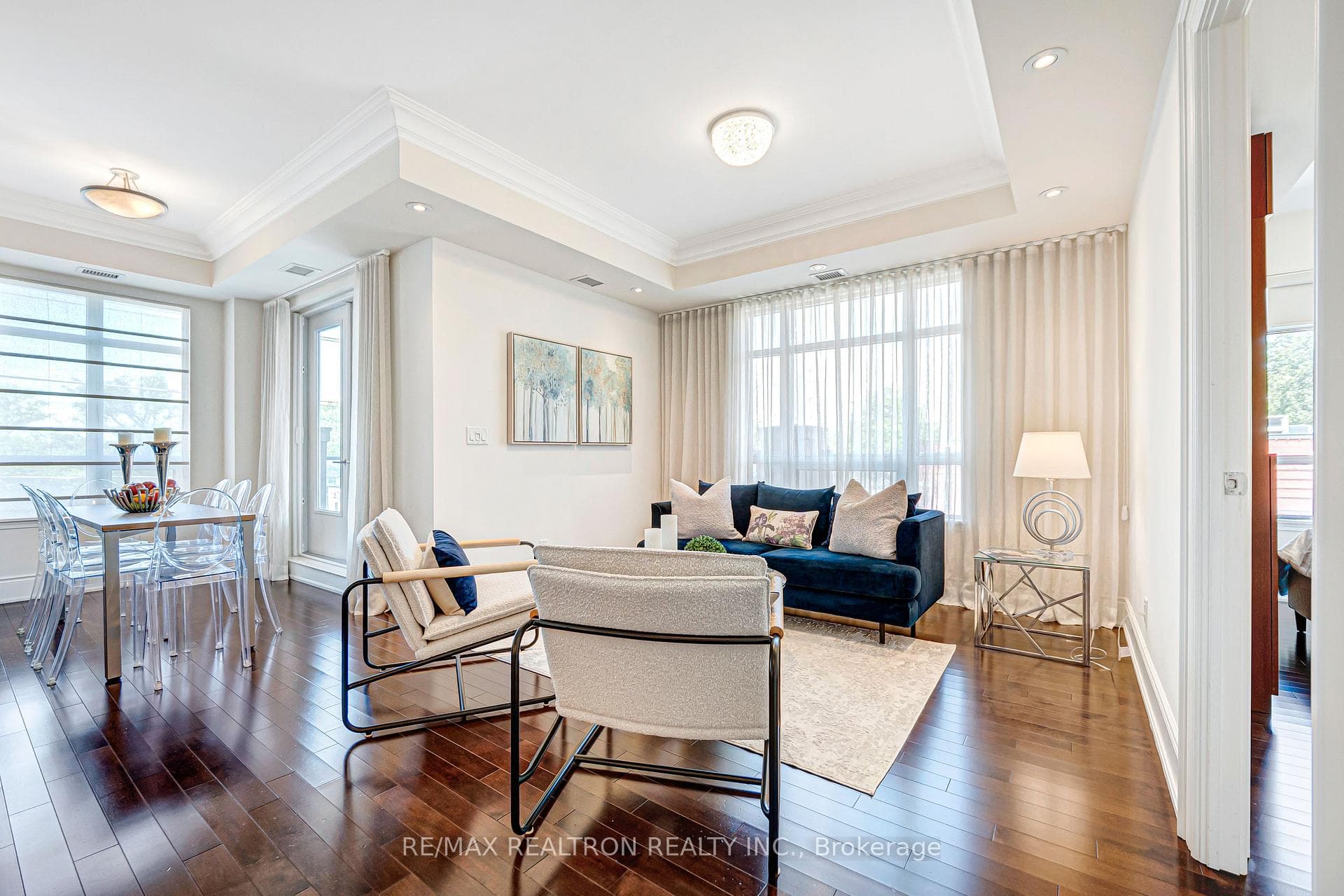 1717 Avenue Road Unit 314 photo 16