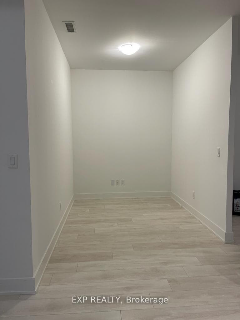 2485 Taunton Road Unit 432 photo 18