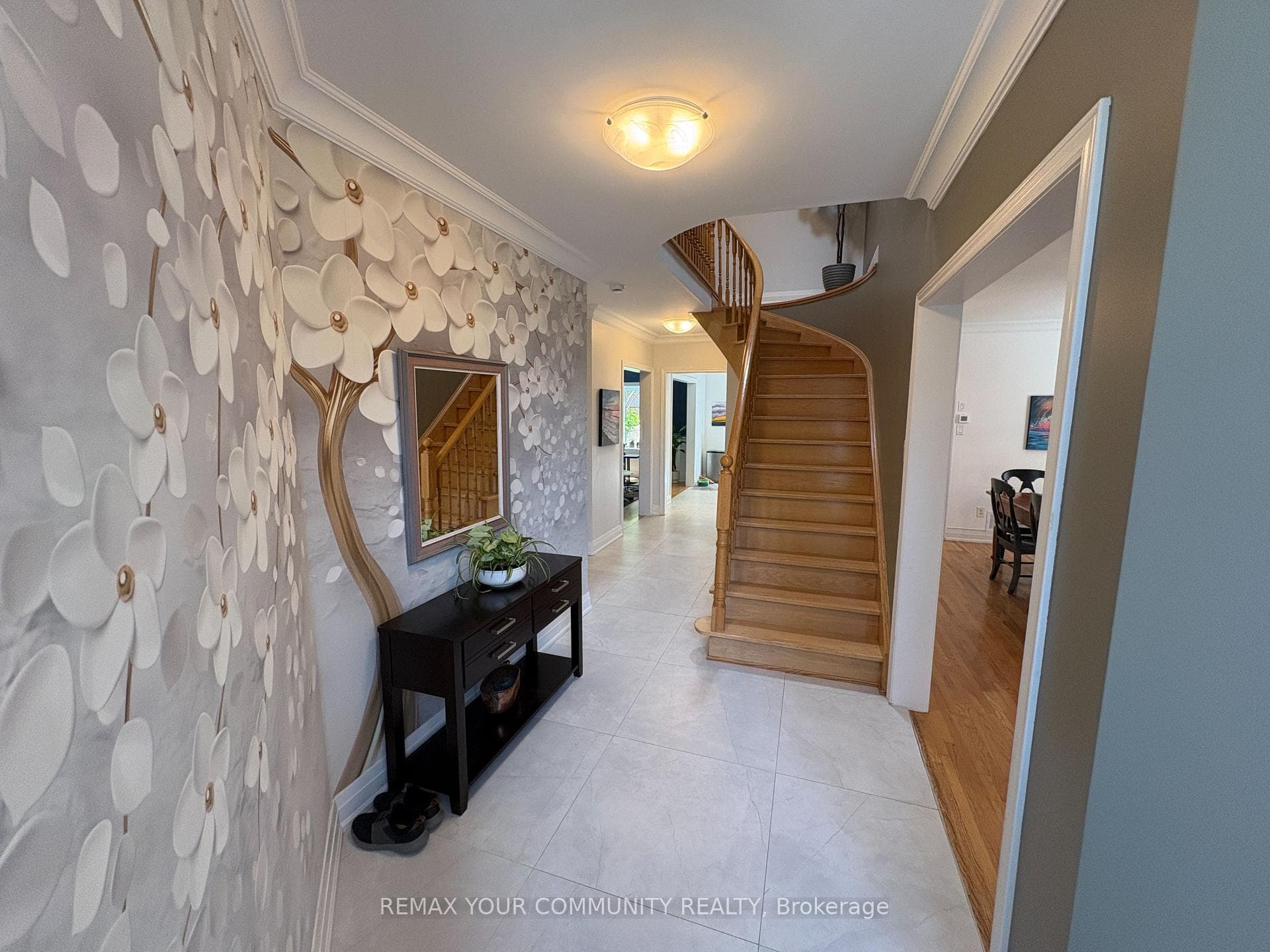 15 Klamath Court photo 5
