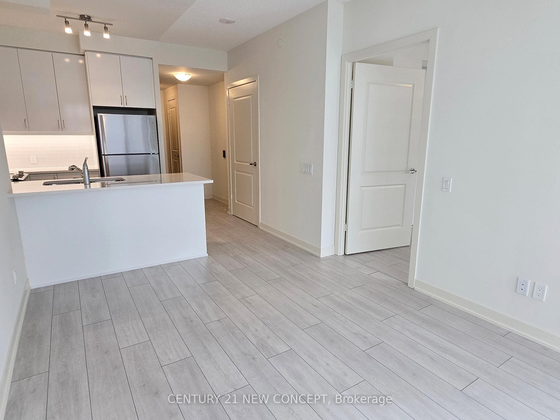4955 Yonge Street Unit 1116 photo 11