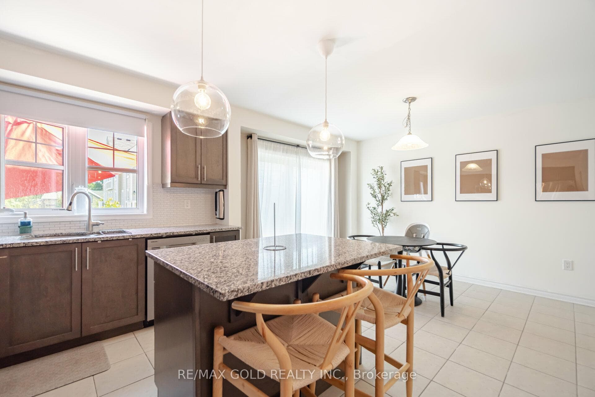 135 Ludolph Street photo 18
