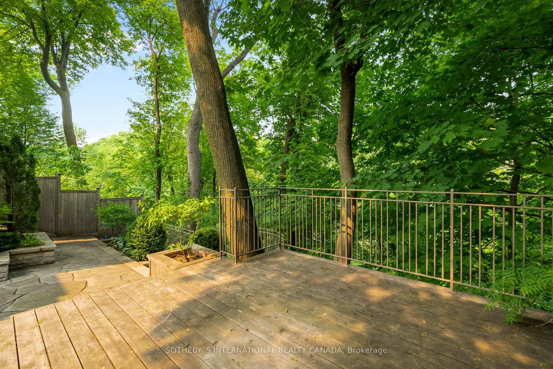 189 Hudson Drive photo 19