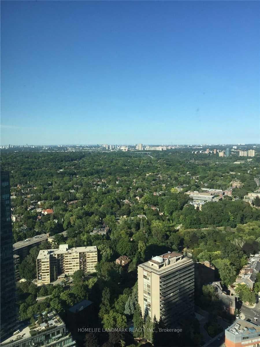 1 Yorkville Avenue Unit 4211 photo 13