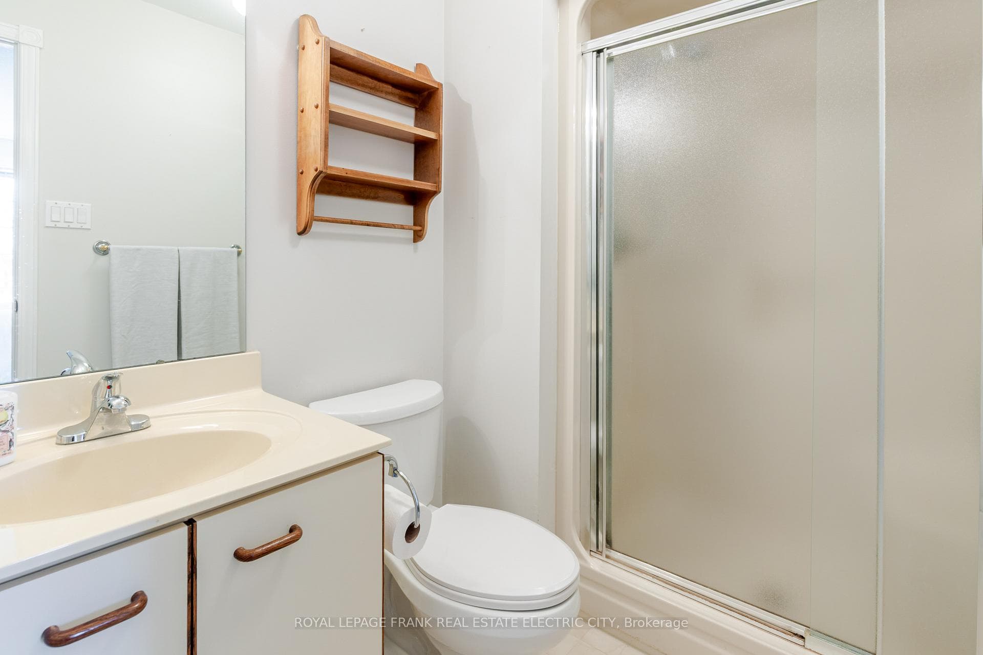 685 Whitaker Street Unit 6 photo 22