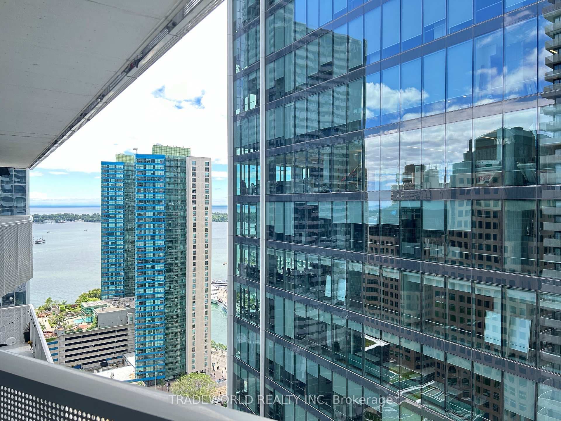 100 Harbour Street Unit 2711 photo 8