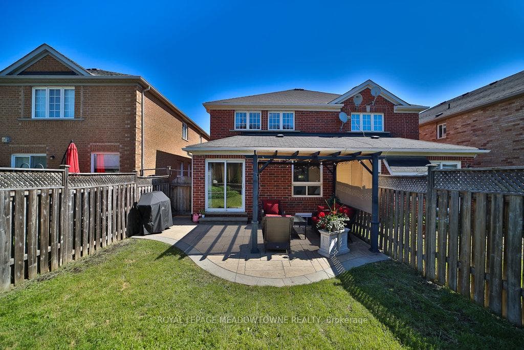 9 Blackcherry Lane photo 22
