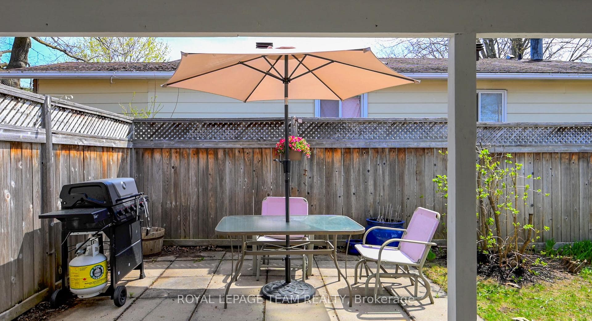 153 Post Road photo 39