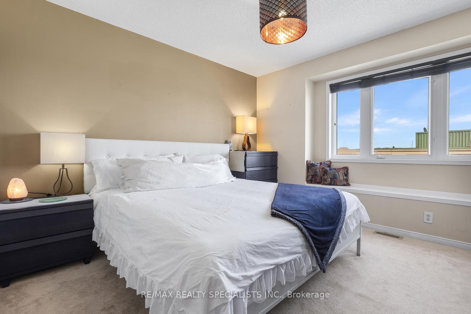 3370 Redpath Circle photo 18