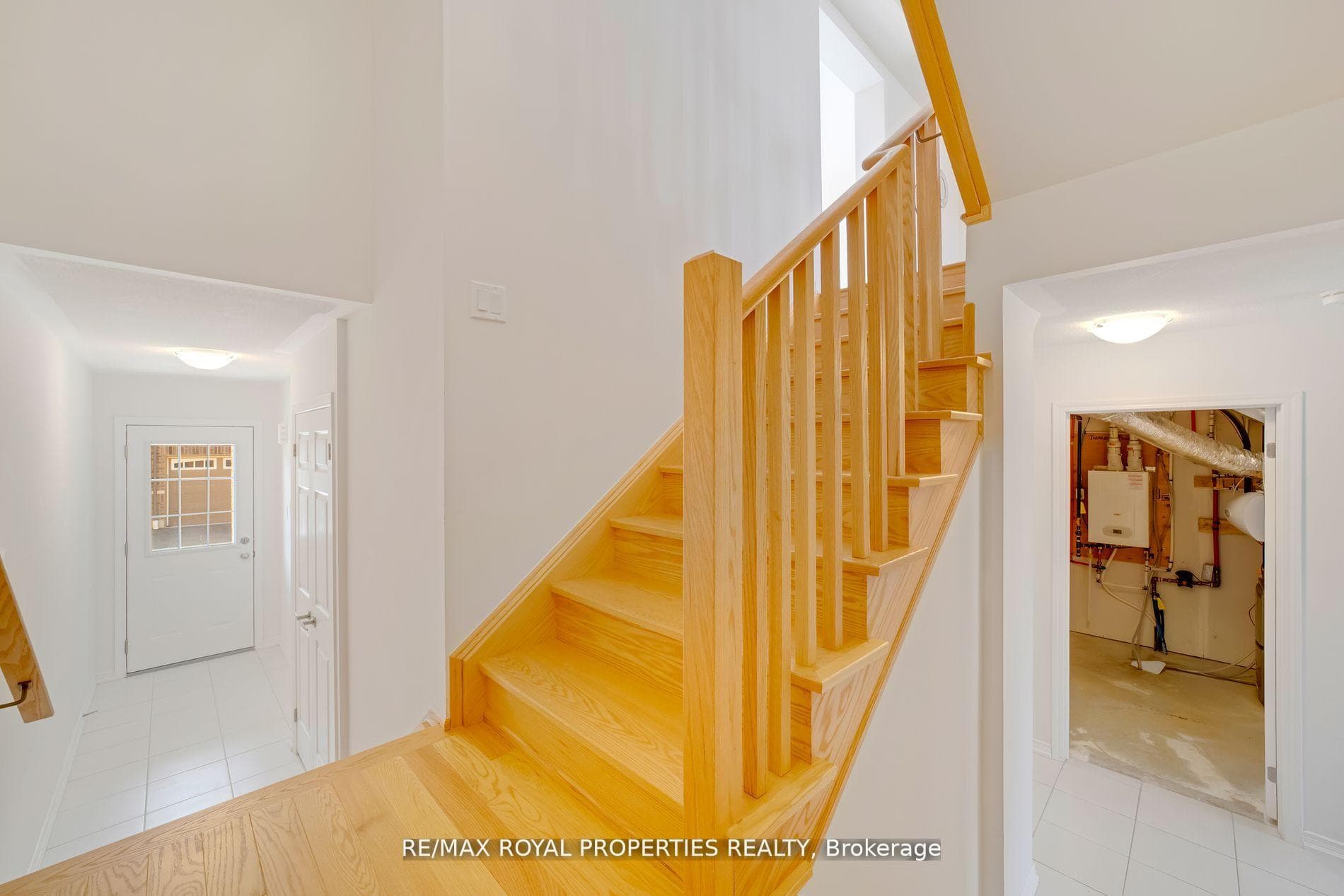 352 Coronation Road photo 31