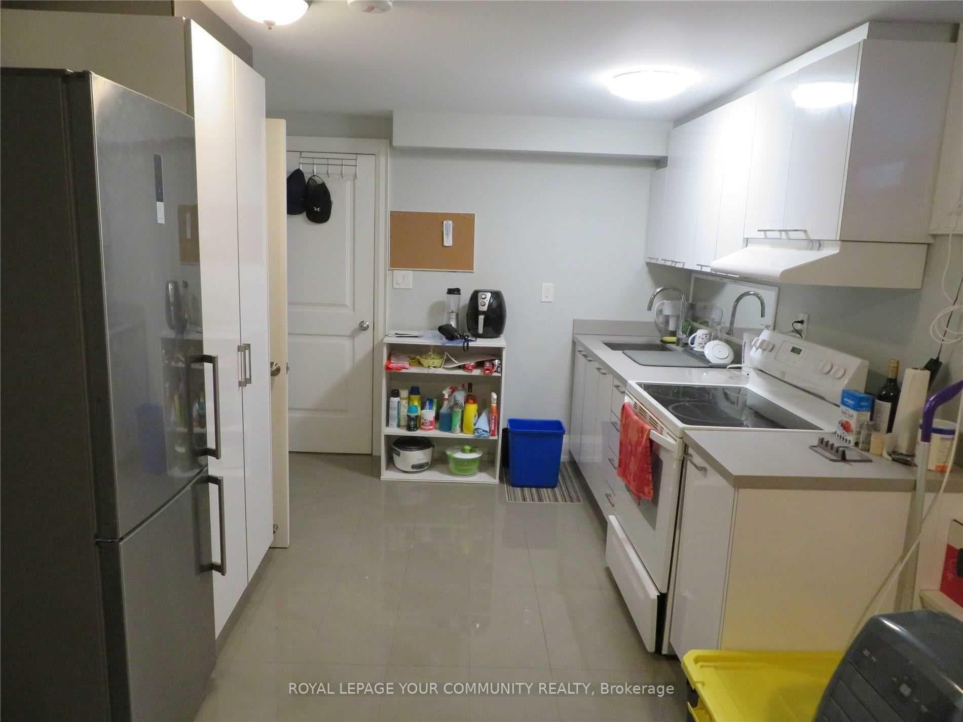 372 Merton Street Unit Lower photo 4