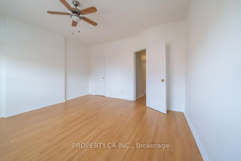 281 Augusta Avenue Unit 2-3 photo 9