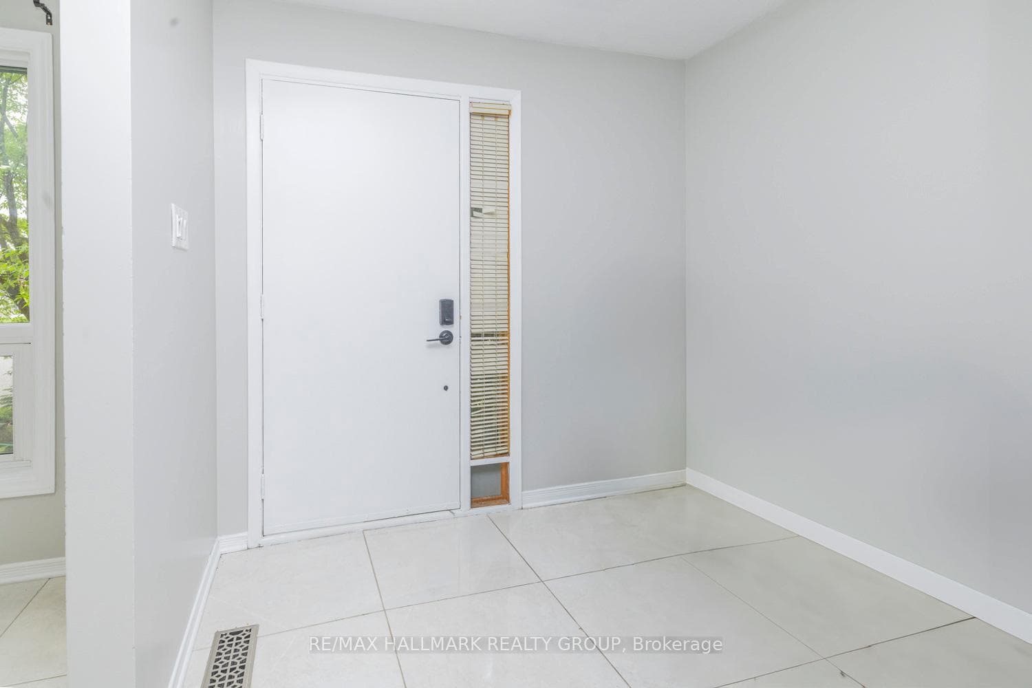 890 Cahill Drive Unit 15 photo 3