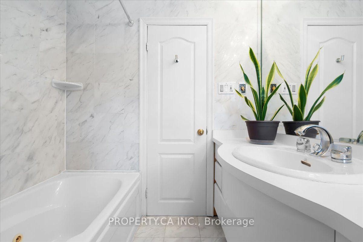 48 Kennard Avenue photo 25