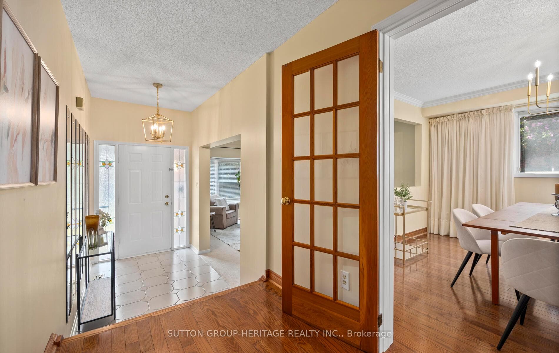534 Rosebank Road photo 4