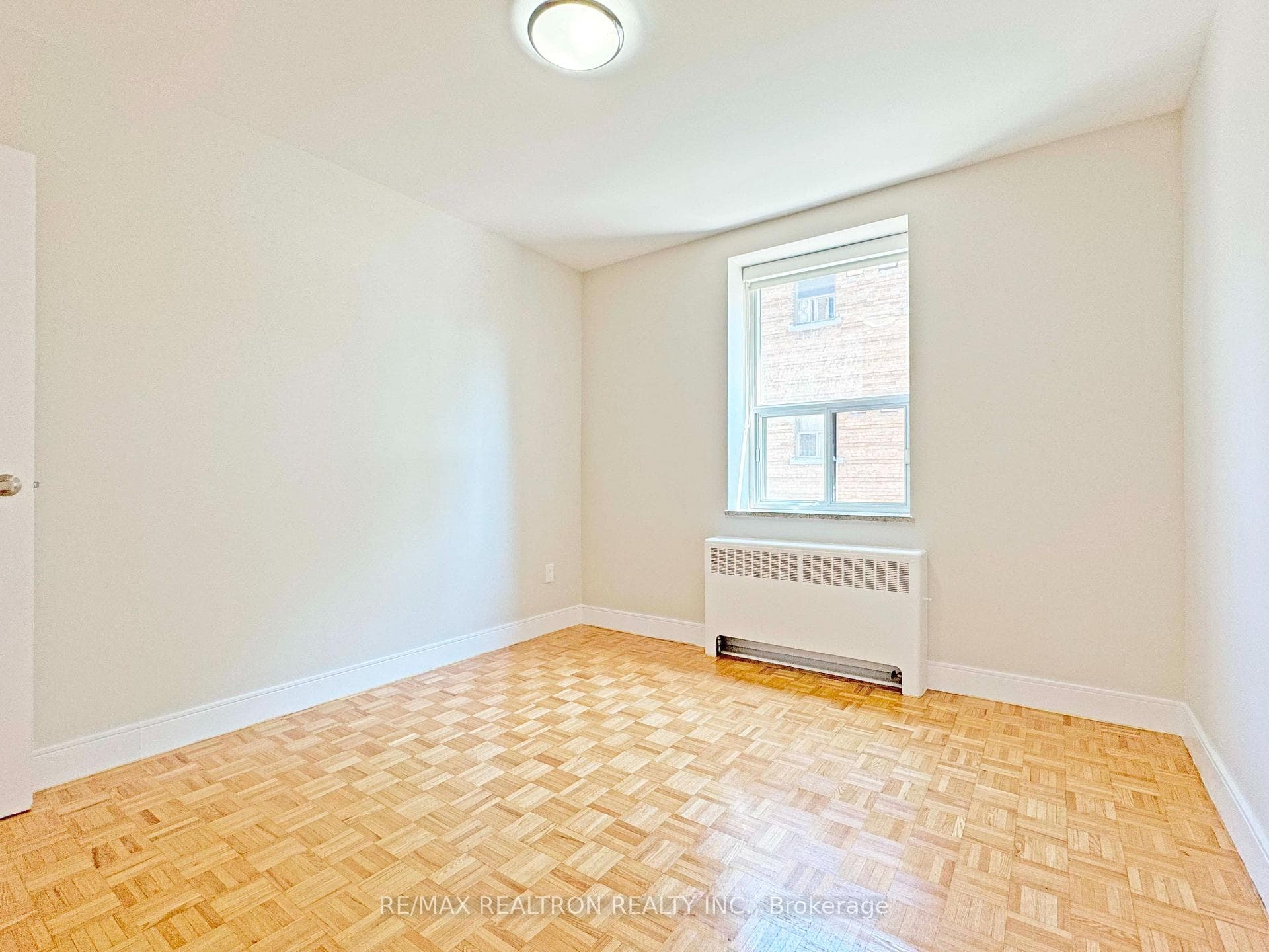 1291 Bayview Avenue Unit 603 photo 11