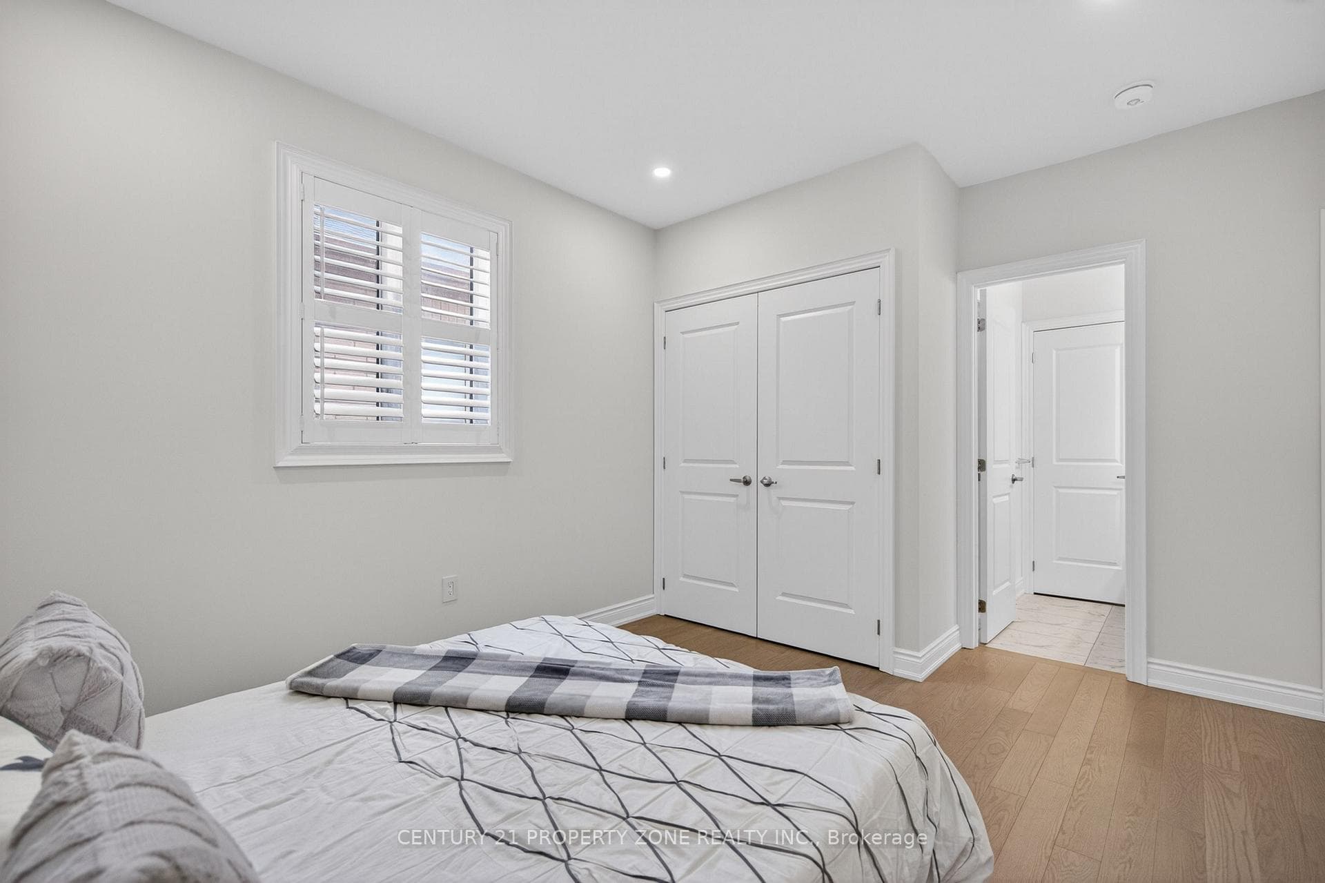 105 Walker Road photo 26